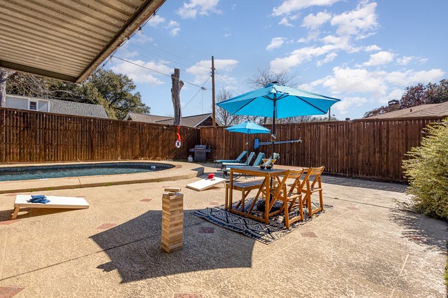 2404 Crestview Circle Irving TX 75062