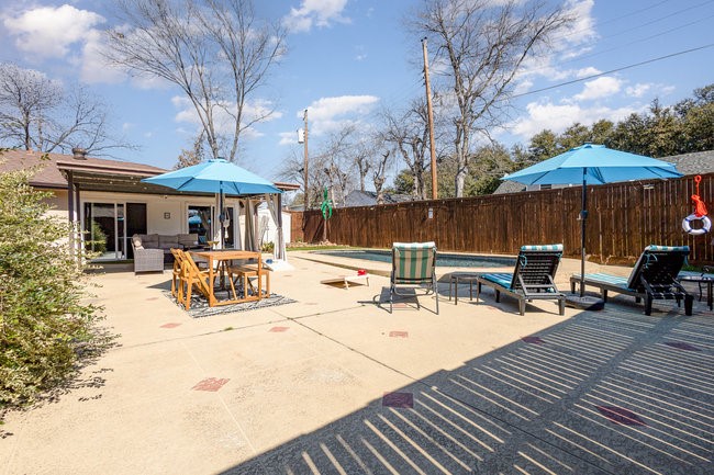 2404 Crestview Circle Irving TX 75062