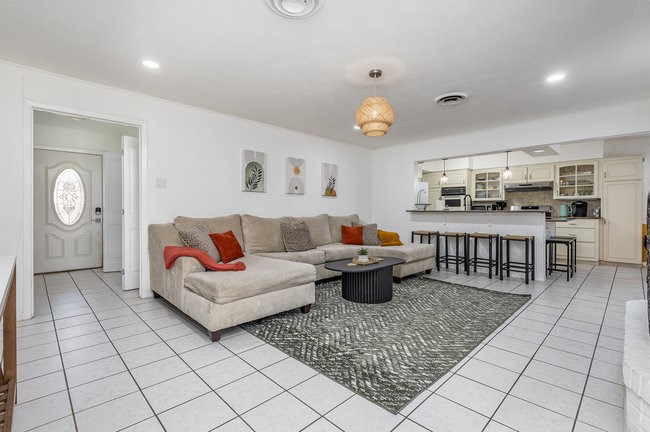 2404 Crestview Circle Irving TX 75062
