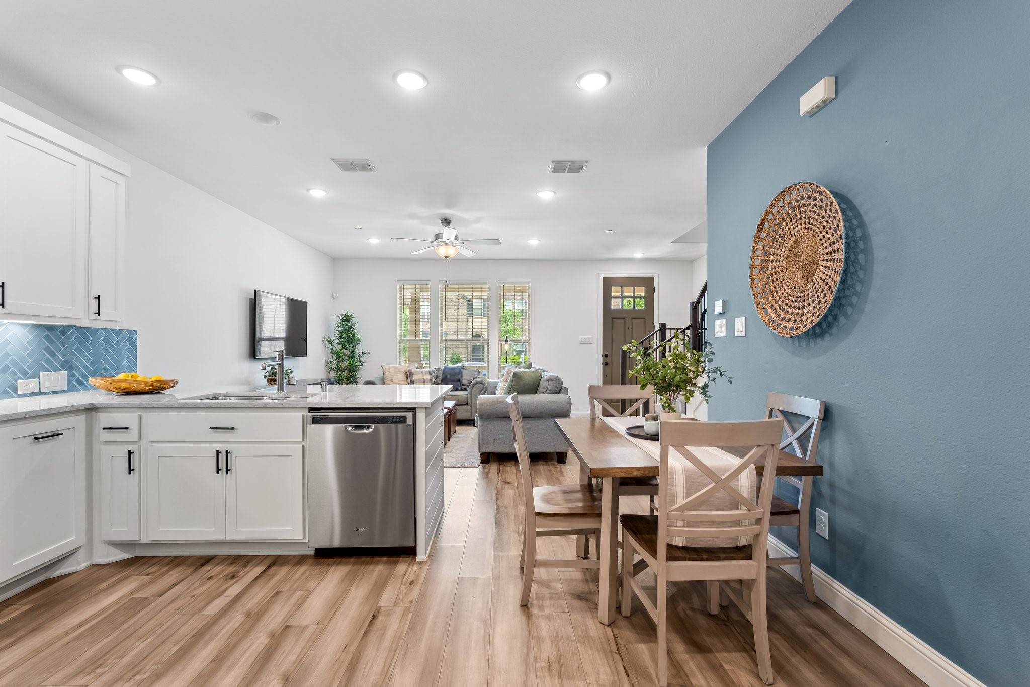 2529 Barnwood Lane Garland TX 75042