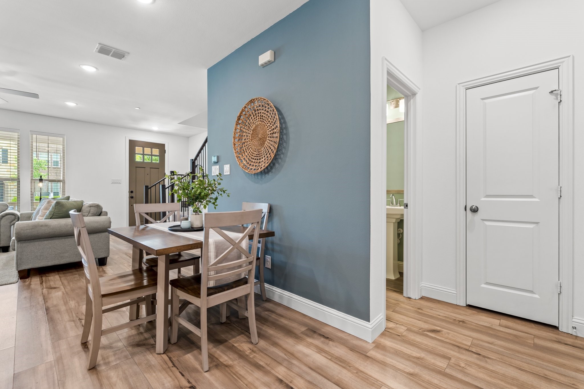 2529 Barnwood Lane Garland TX 75042