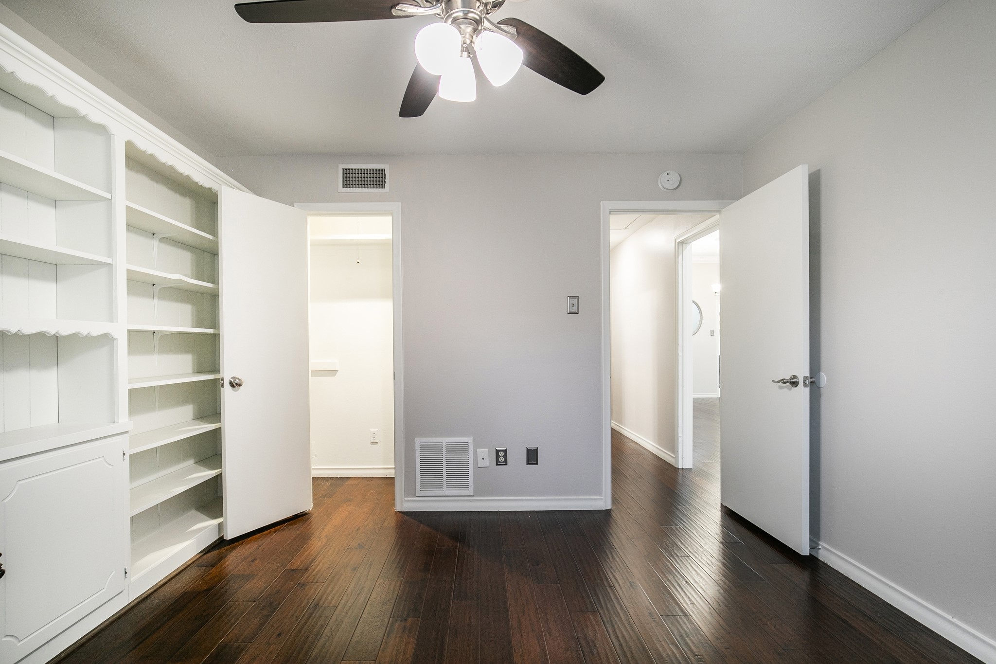 3005 Stonehenge Lane Carrollton TX 75006