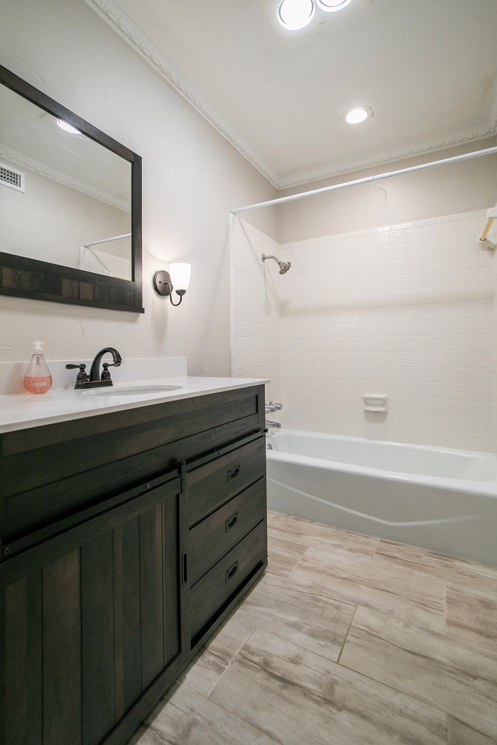 3005 Stonehenge Lane Carrollton TX 75006
