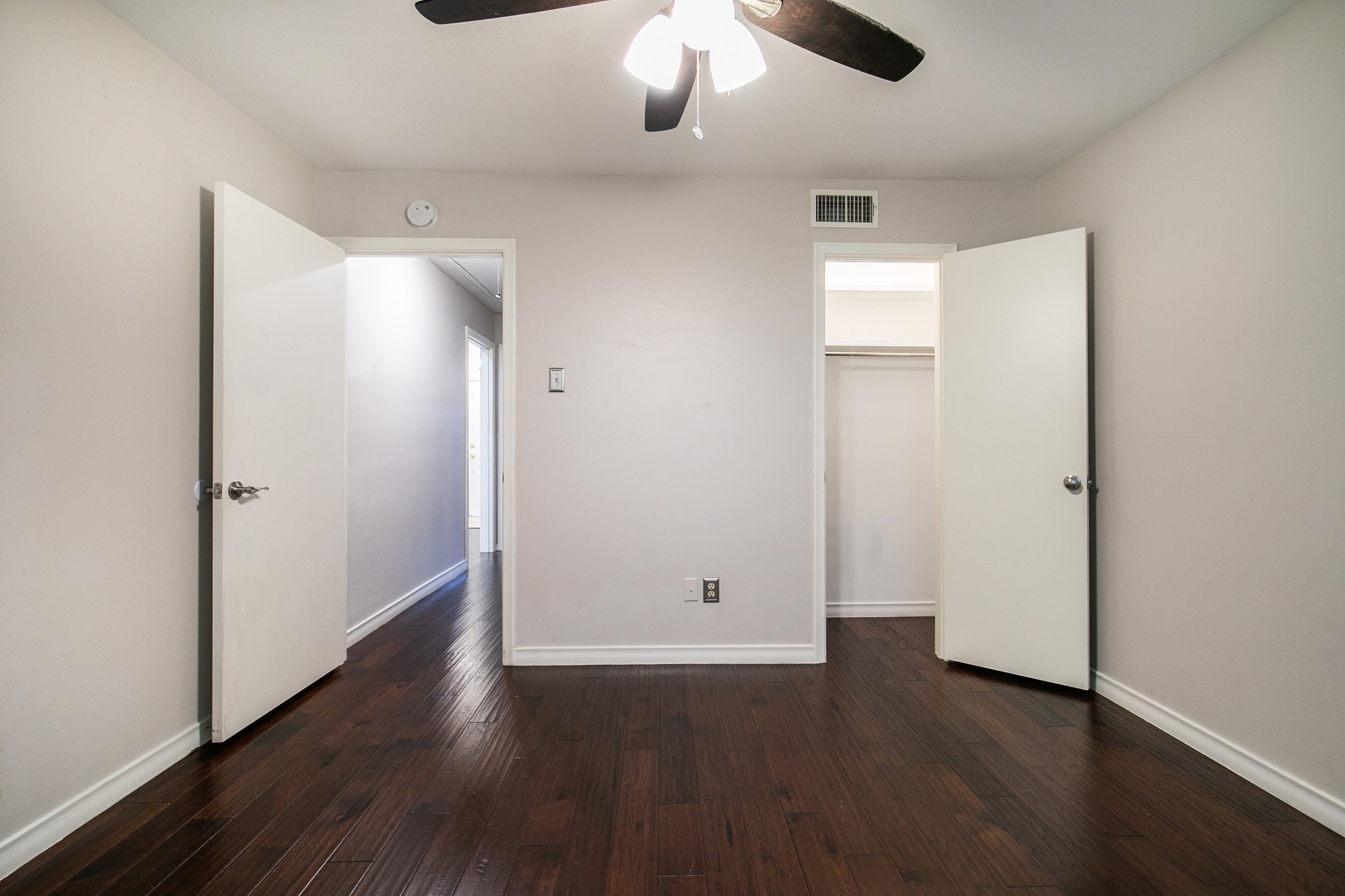 3005 Stonehenge Lane Carrollton TX 75006
