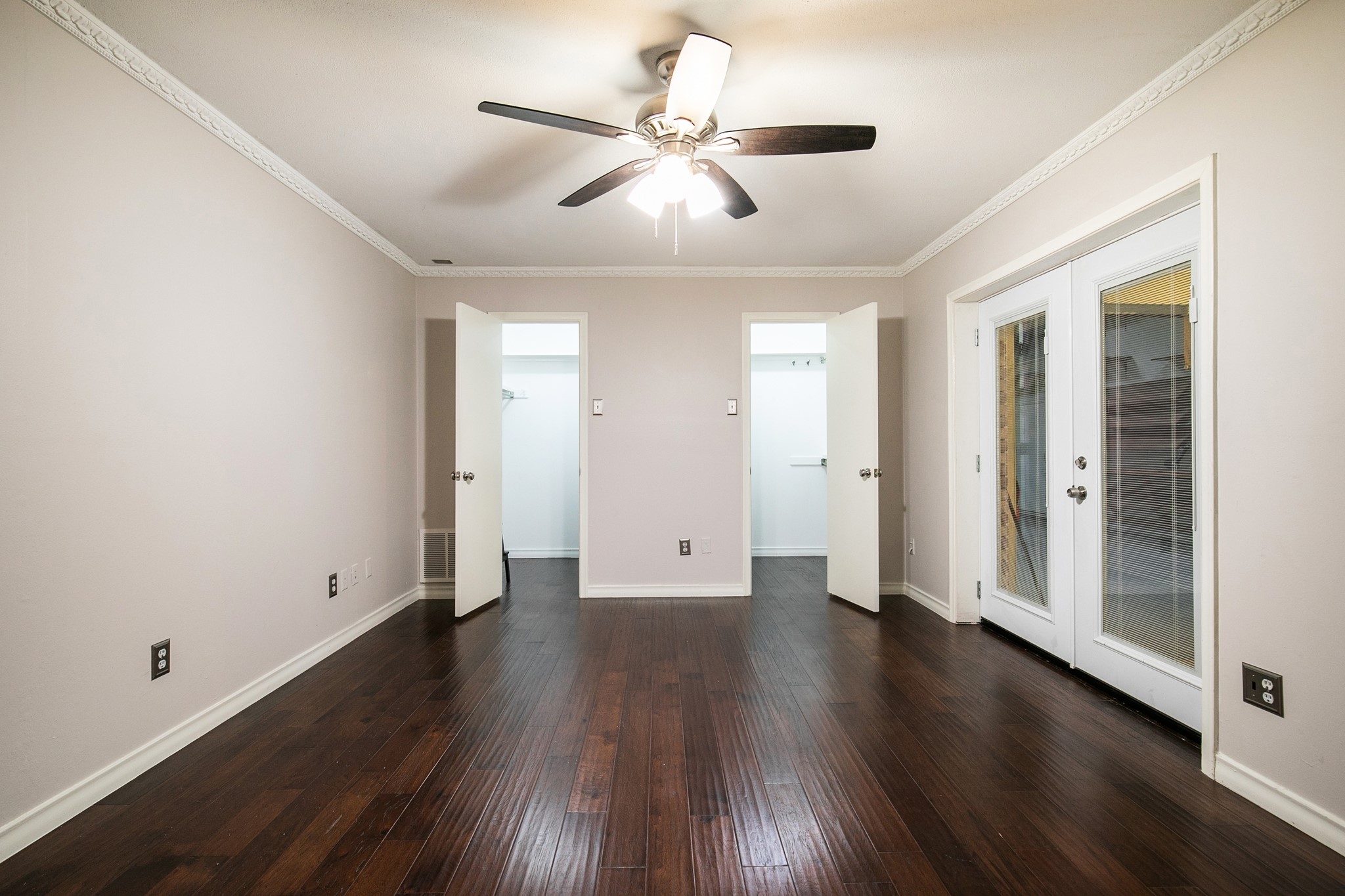 3005 Stonehenge Lane Carrollton TX 75006