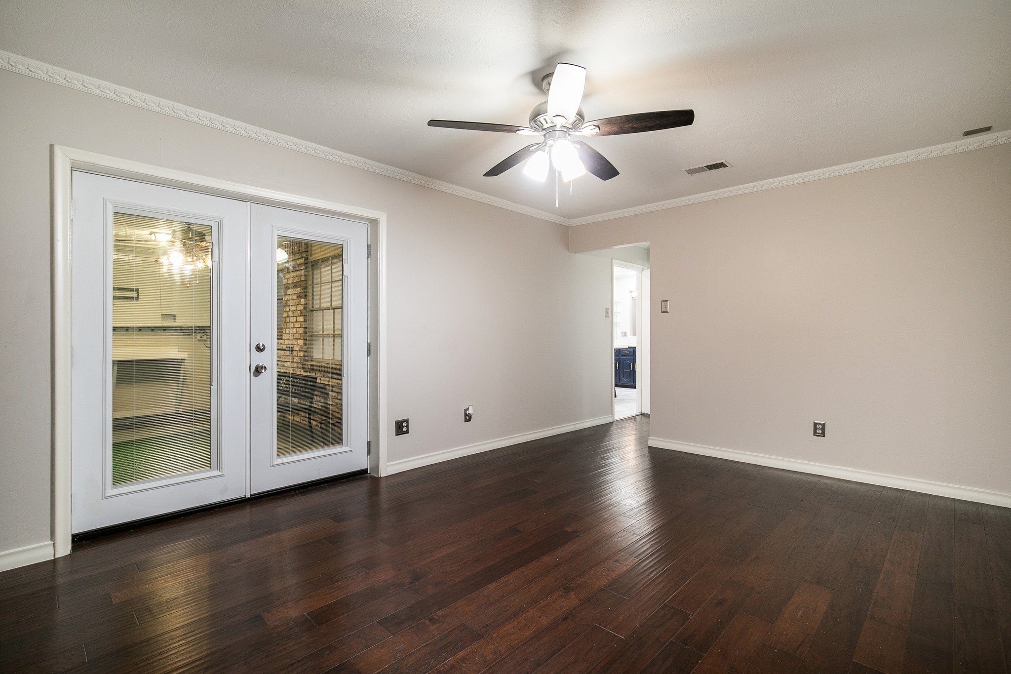 3005 Stonehenge Lane Carrollton TX 75006