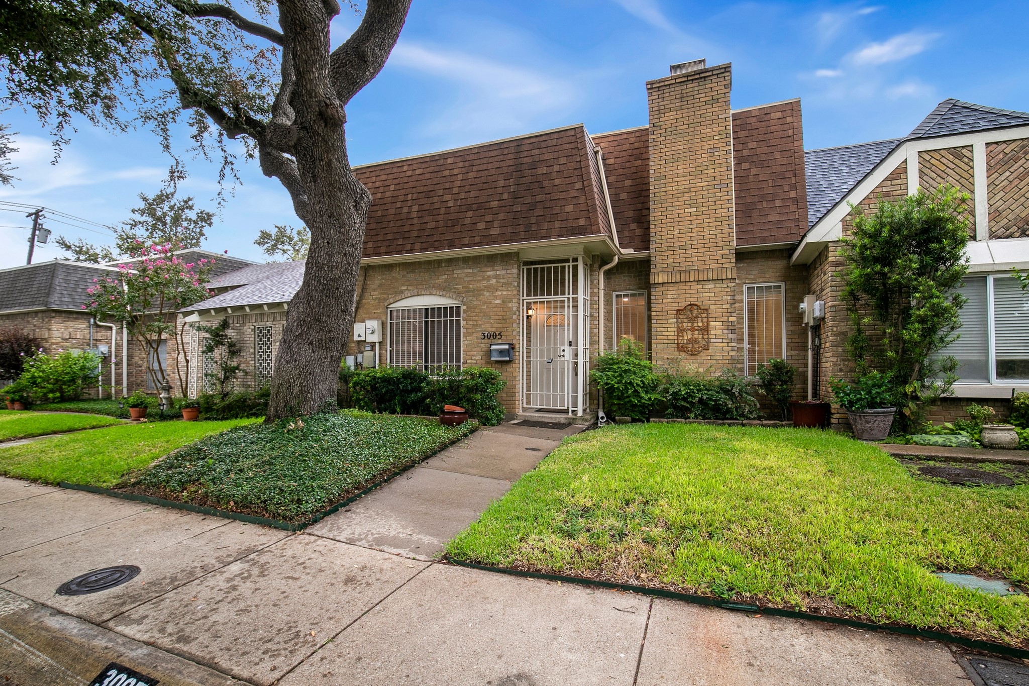 3005 Stonehenge Lane Carrollton TX 75006