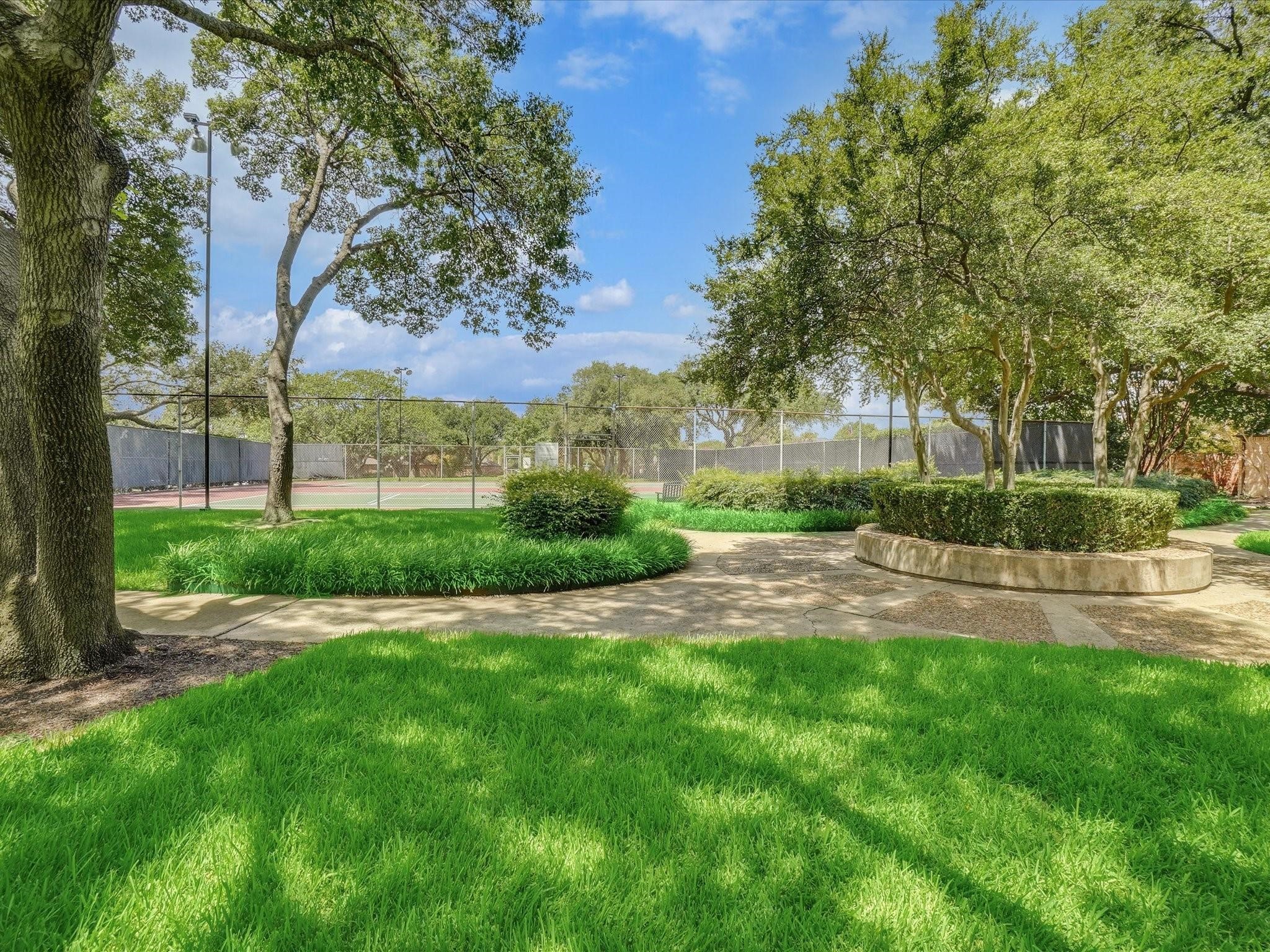 3005 Stonehenge Lane Carrollton TX 75006