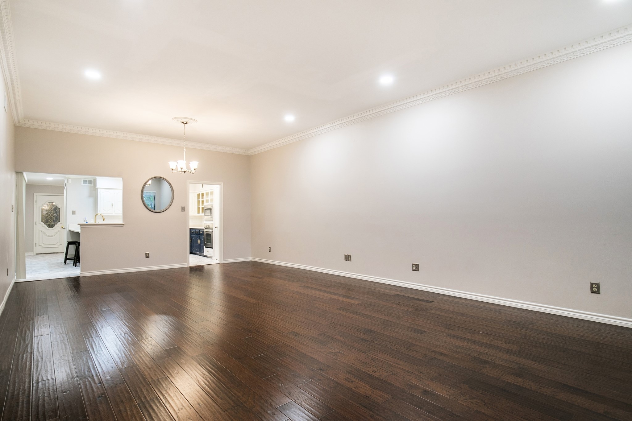 3005 Stonehenge Lane Carrollton TX 75006