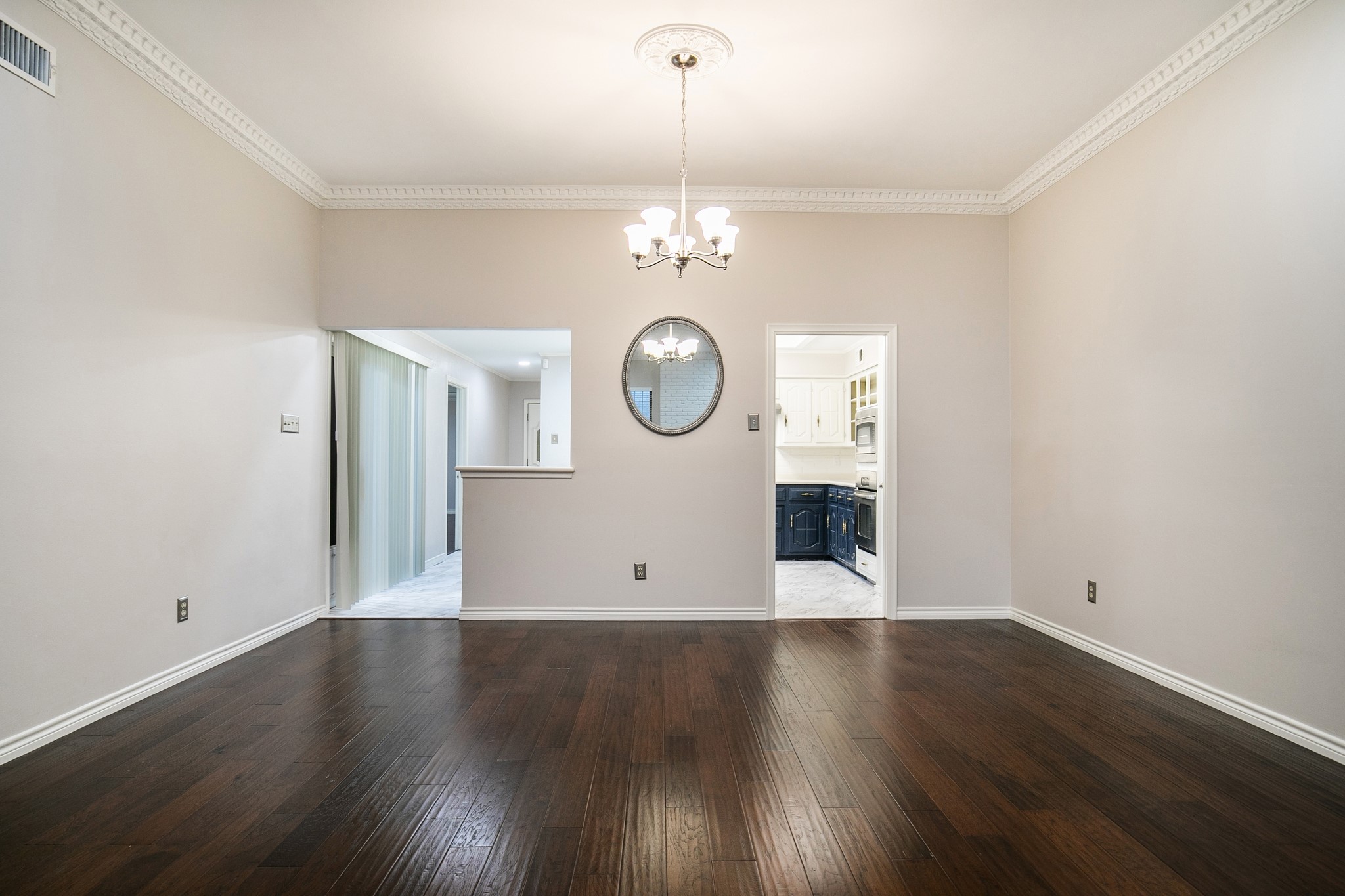3005 Stonehenge Lane Carrollton TX 75006