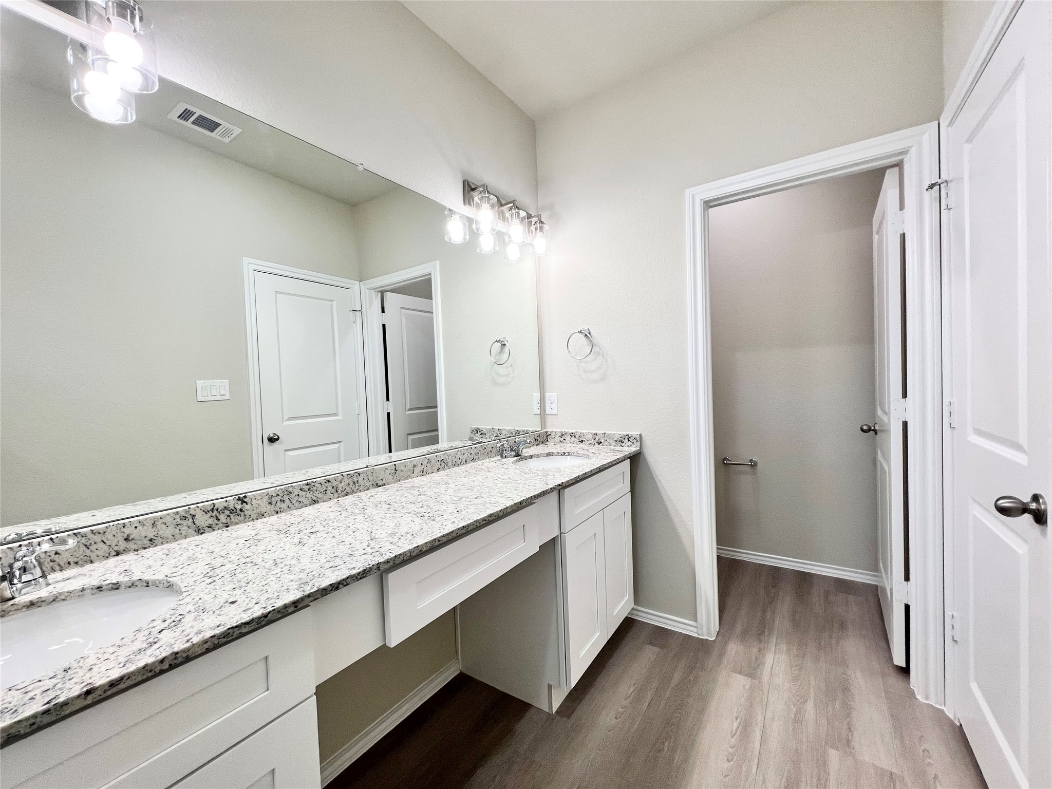3501 E Renfro Street Burleson TX 76028