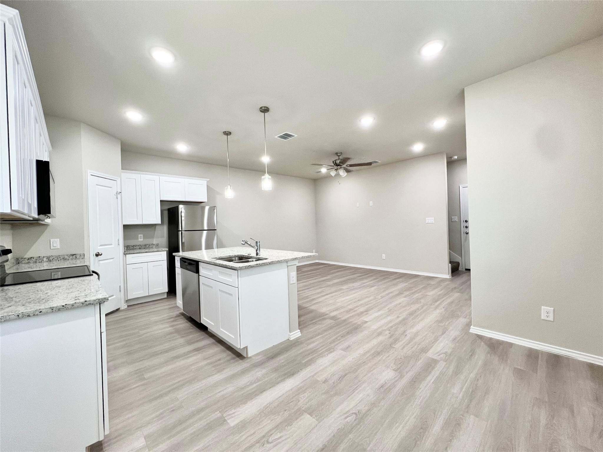 3501 E Renfro Street Burleson TX 76028