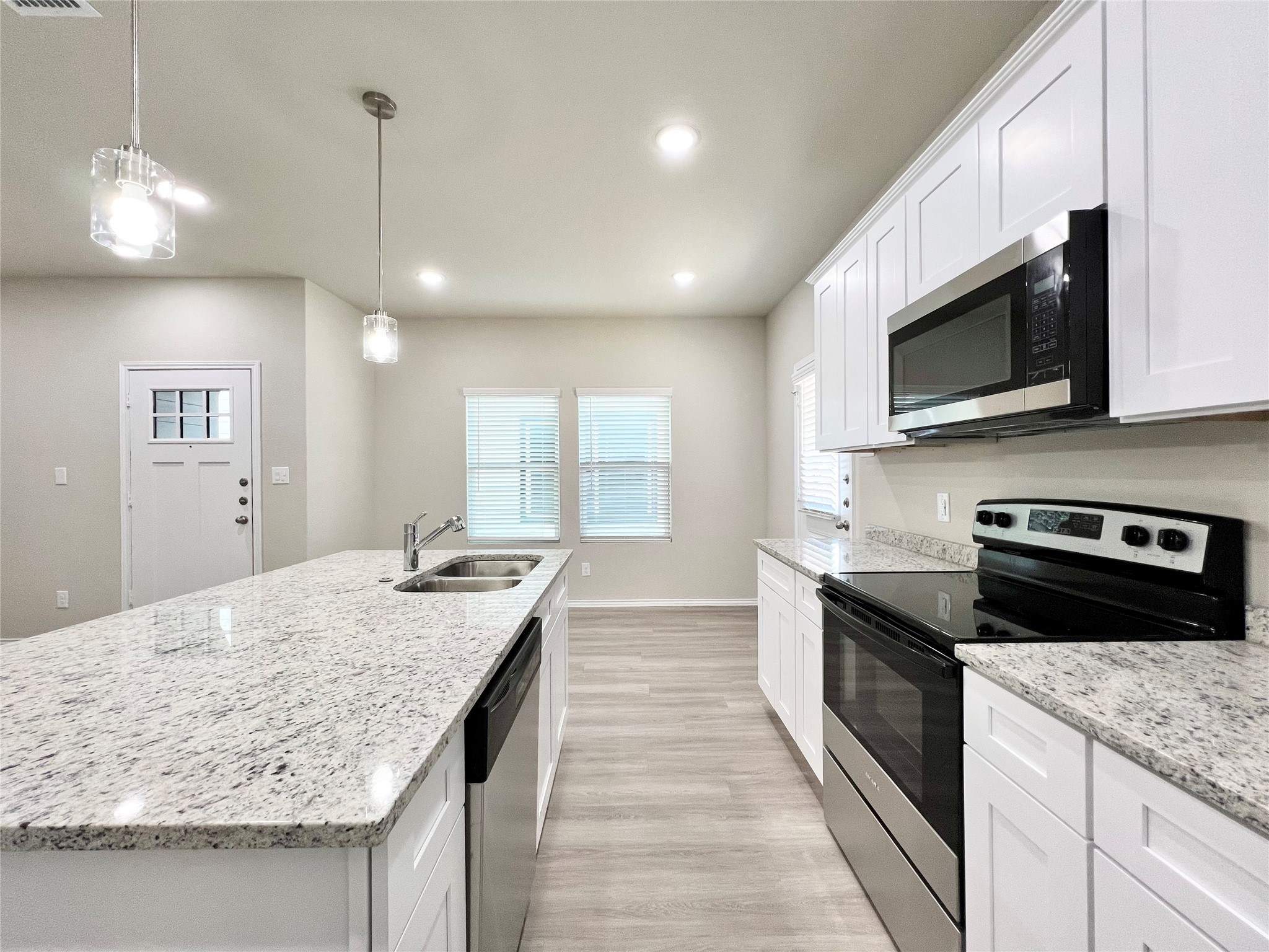 3501 E Renfro Street Burleson TX 76028