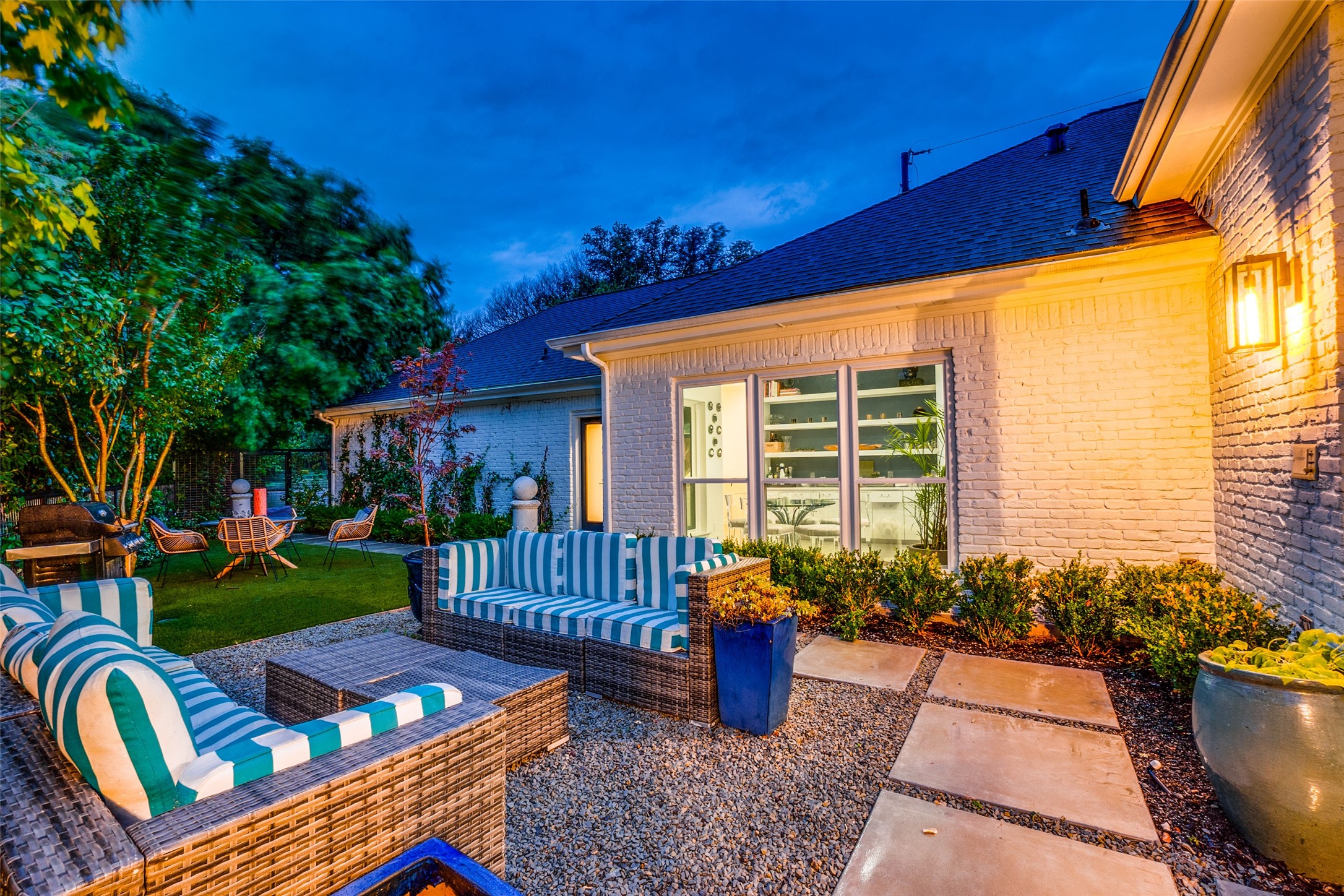 7220 Lavendale Circle Dallas TX 75230