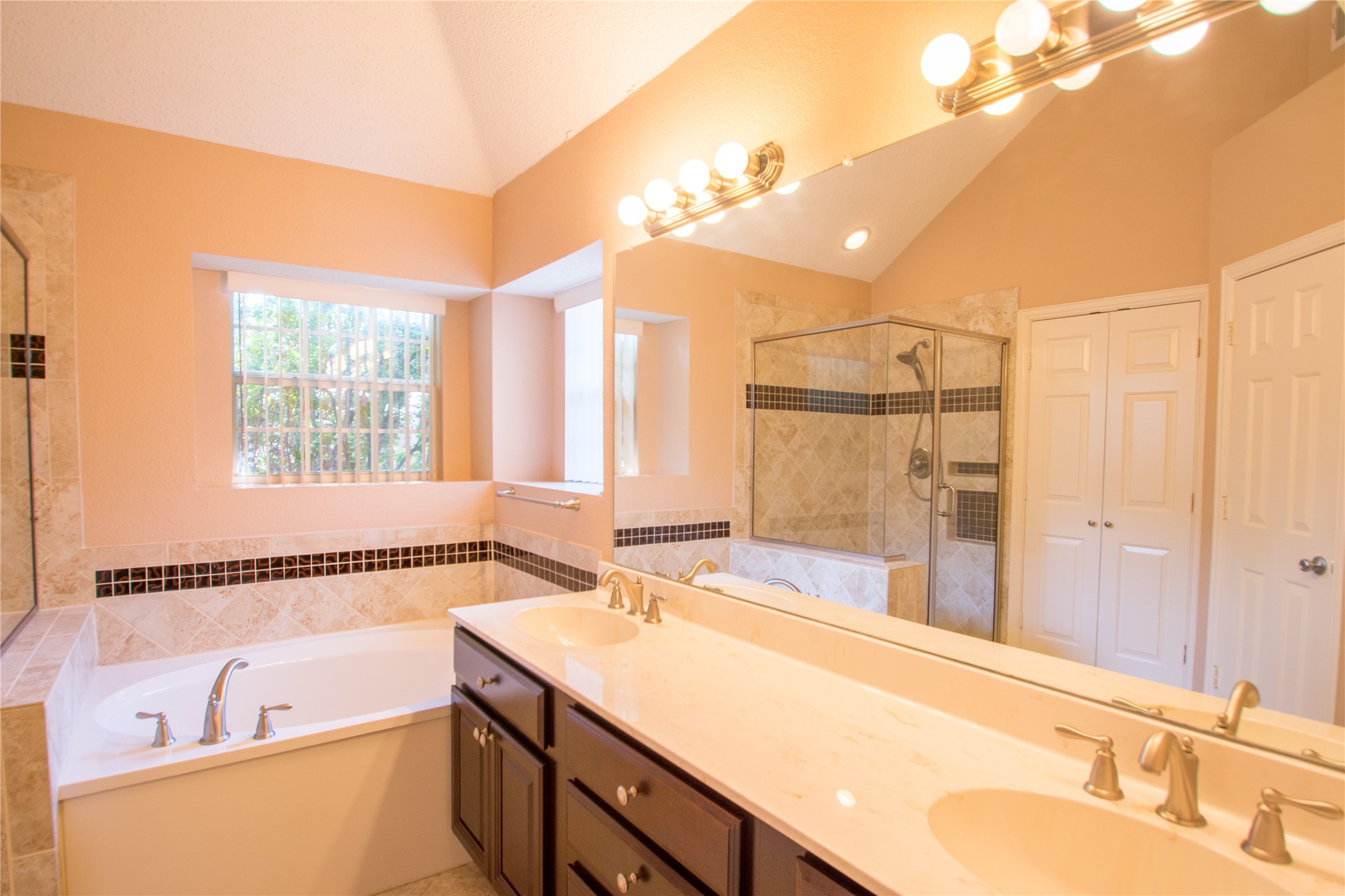 5809 Coldsworth Court Arlington TX 76018