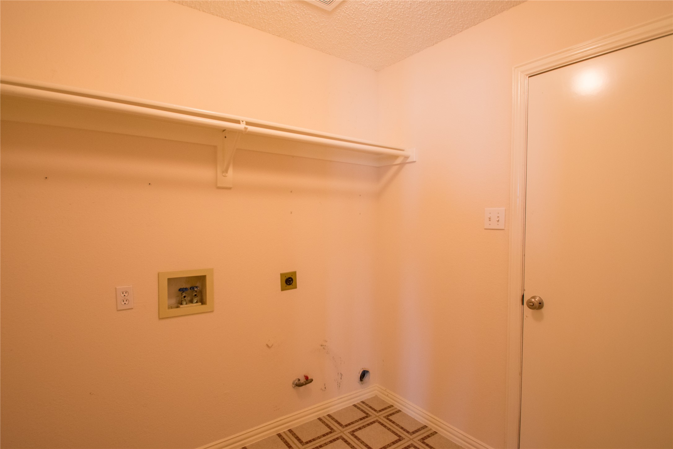 5809 Coldsworth Court Arlington TX 76018