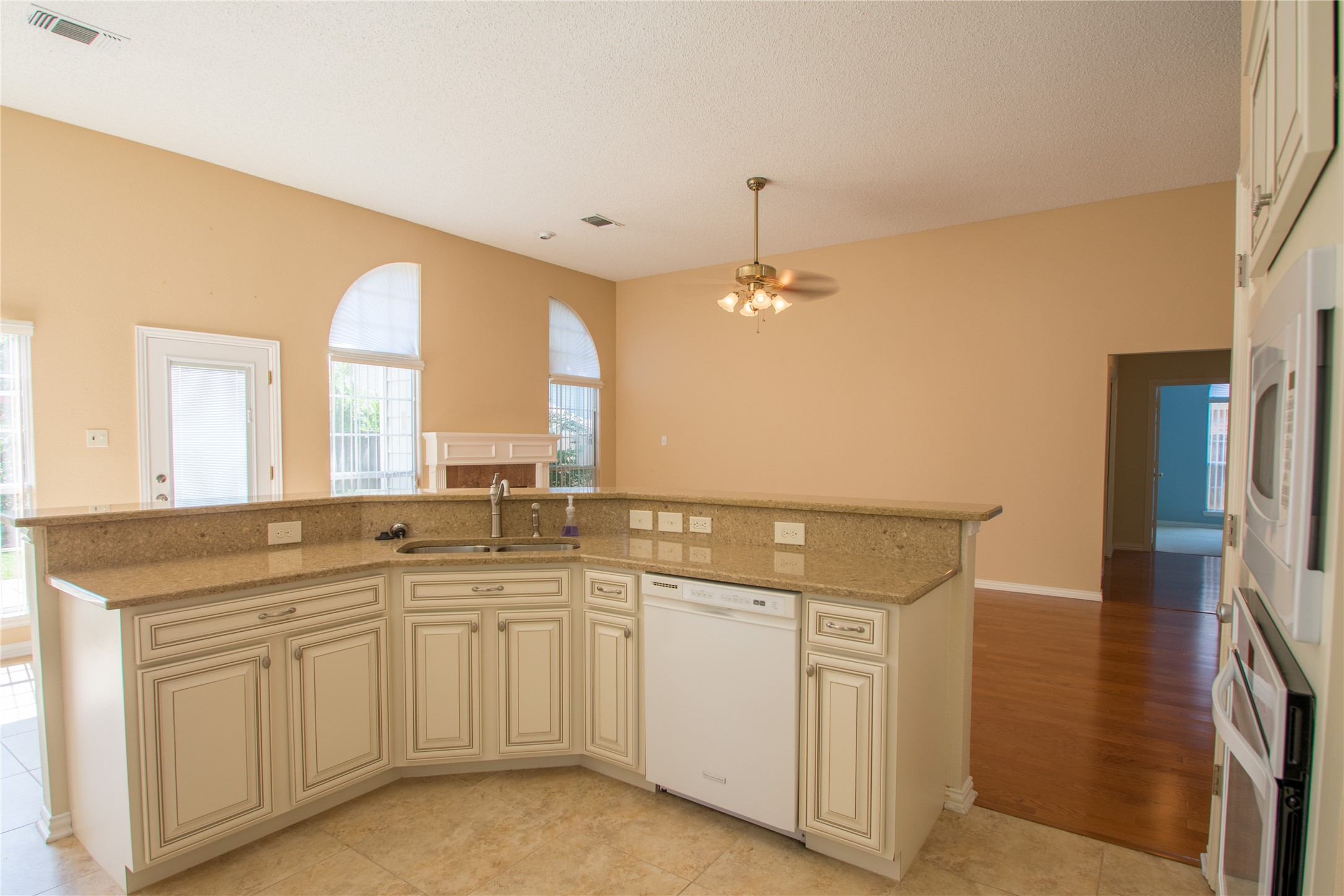 5809 Coldsworth Court Arlington TX 76018