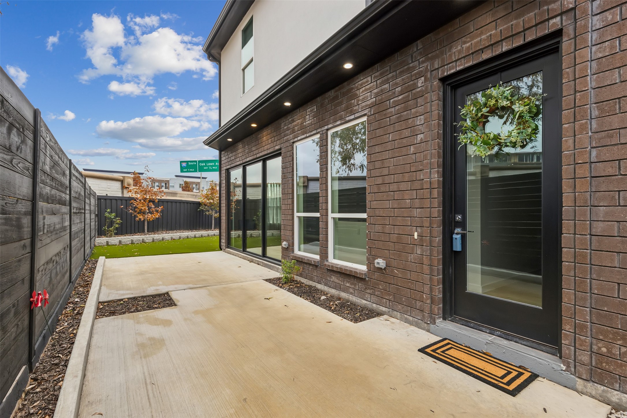 2724 Hondo Dallas TX 75219