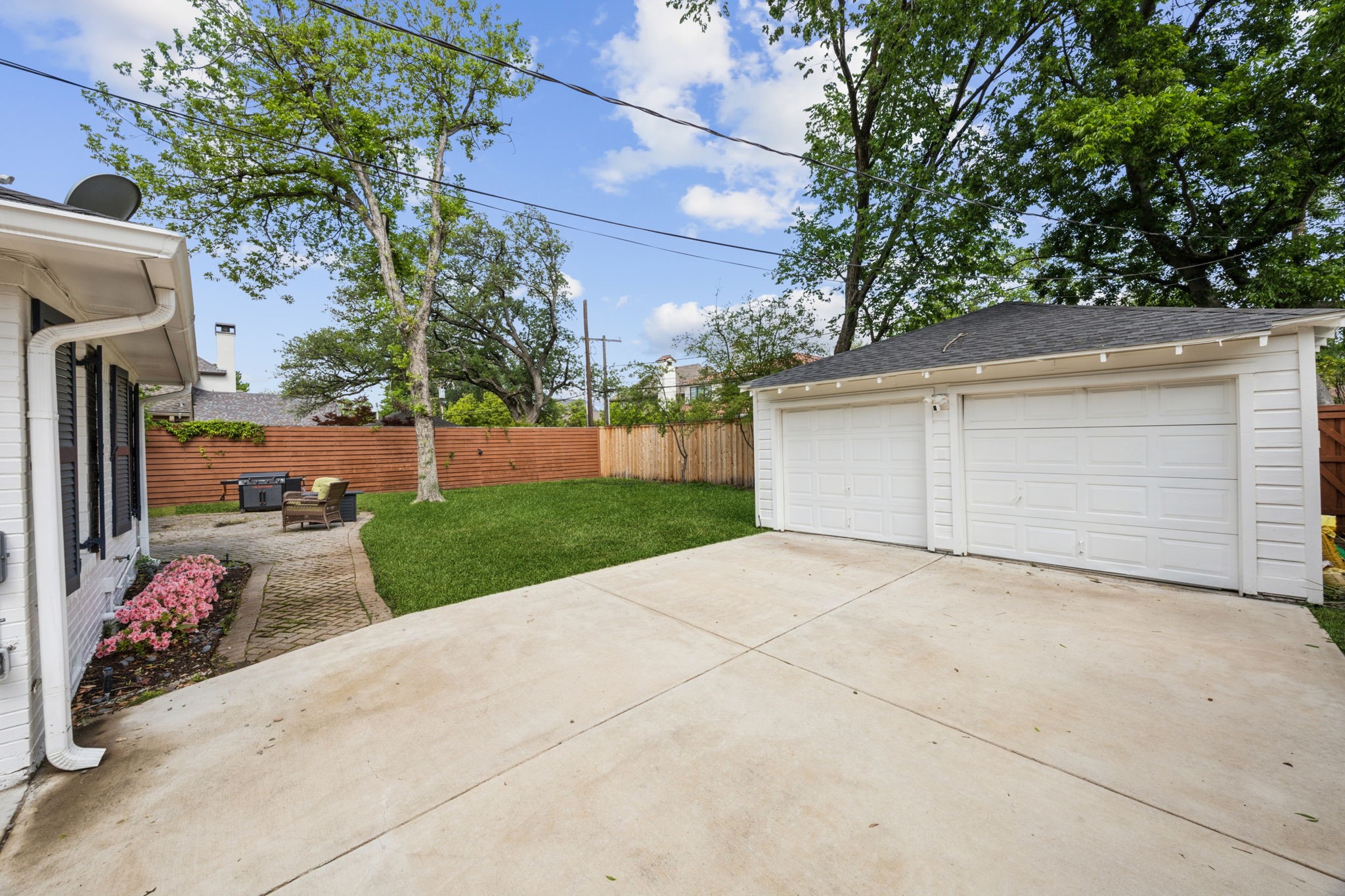 6505 Woodland Drive Dallas TX 75225