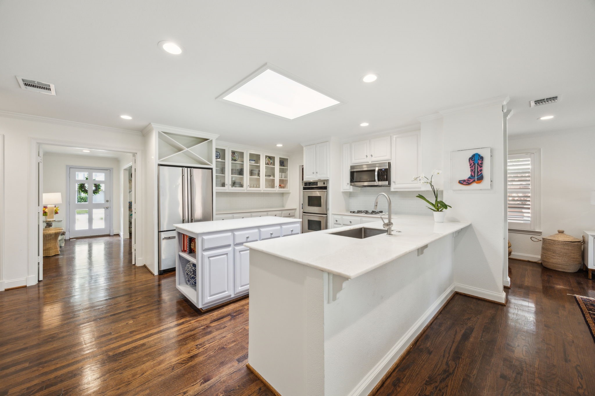 6505 Woodland Drive Dallas TX 75225