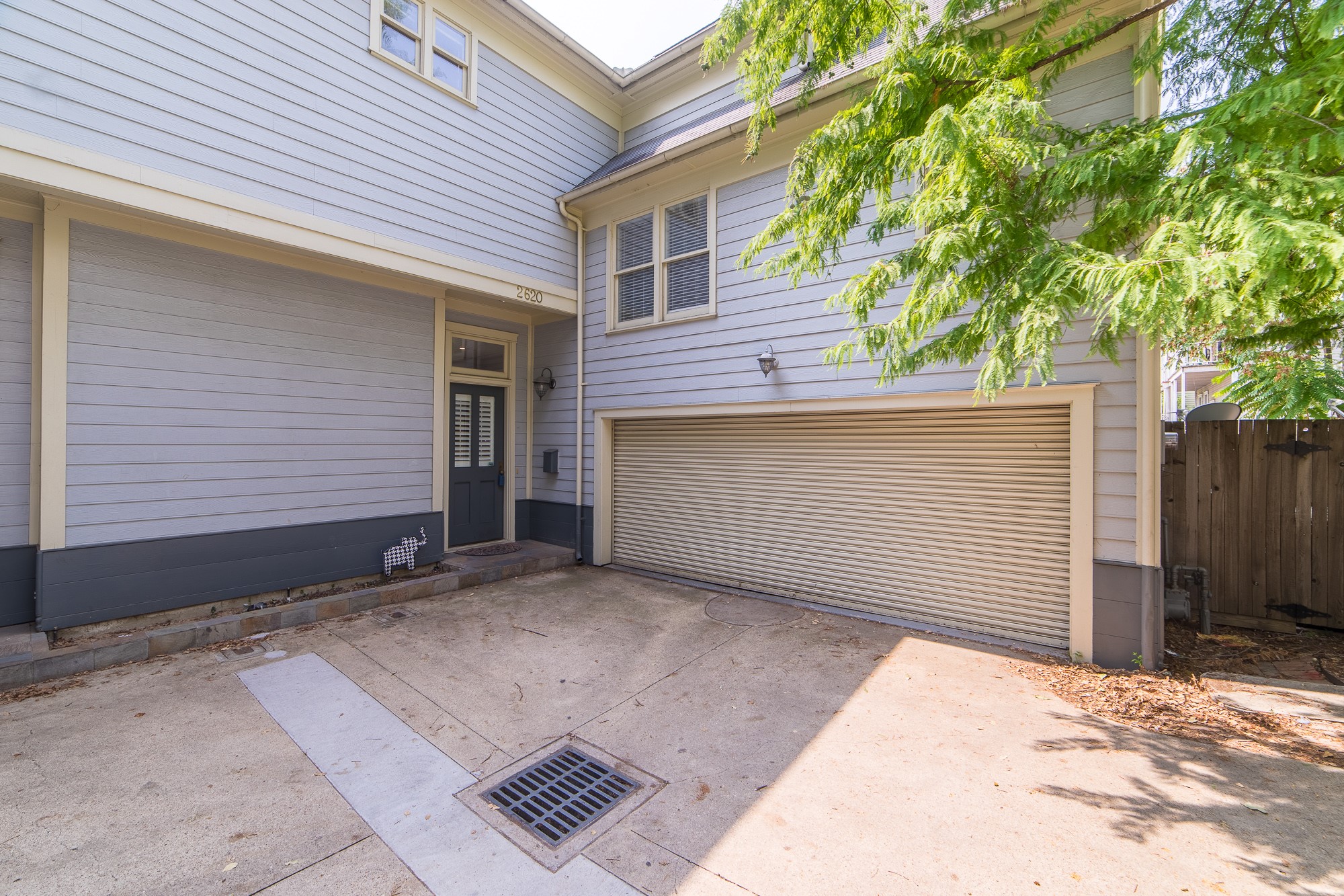 2620 Thomas Avenue Dallas TX 75204