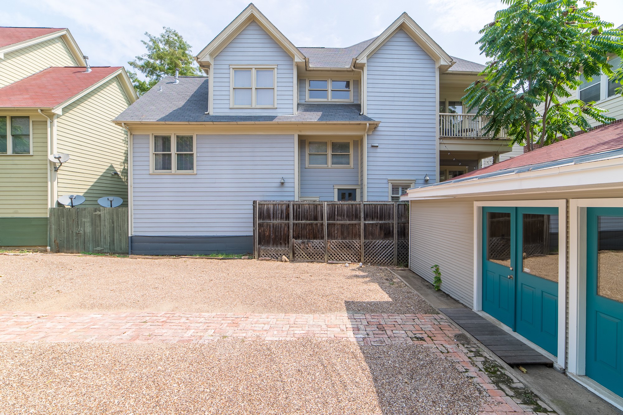 2620 Thomas Avenue Dallas TX 75204