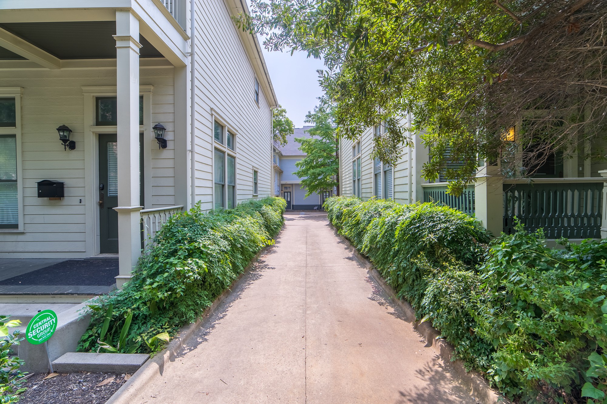 2620 Thomas Avenue Dallas TX 75204