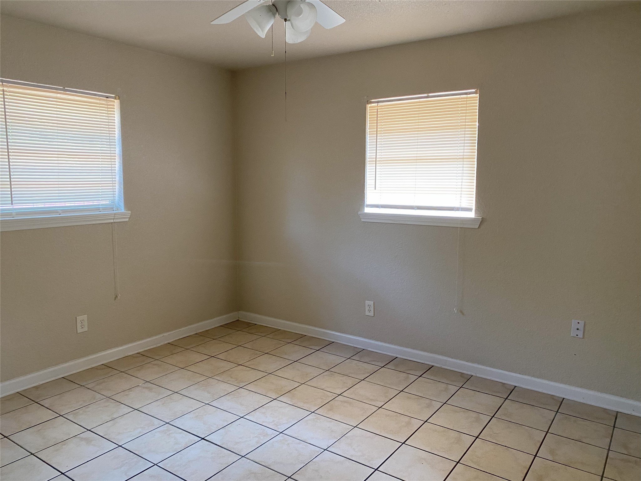 904 N Frances Street Terrell TX 75160