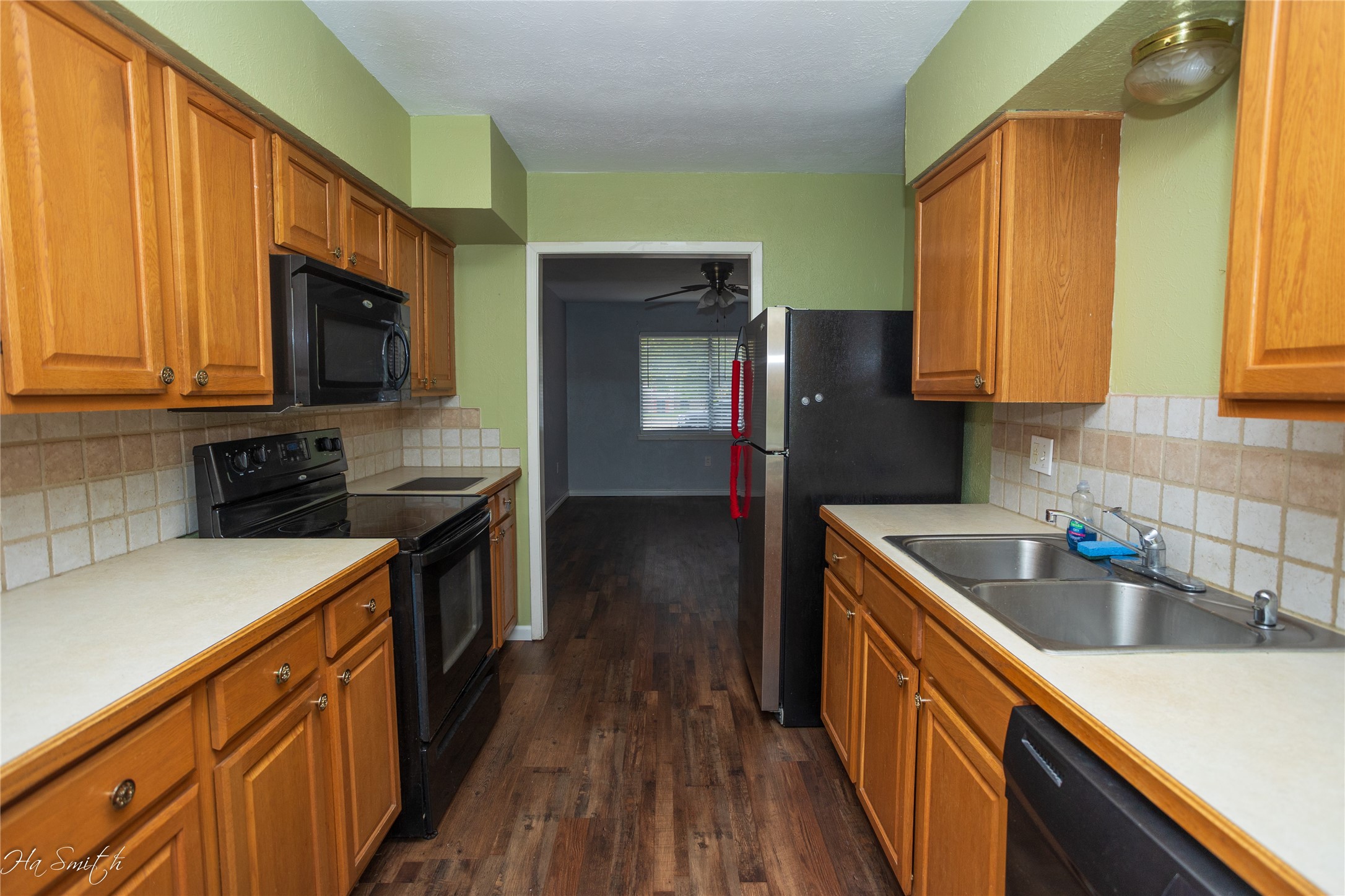 1814 Gravley Drive Carrollton TX 75006