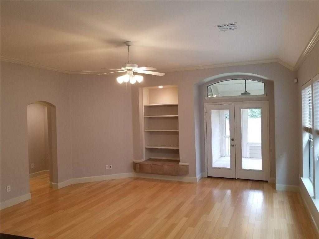 2821 Vacherie Lane Dallas TX 75227