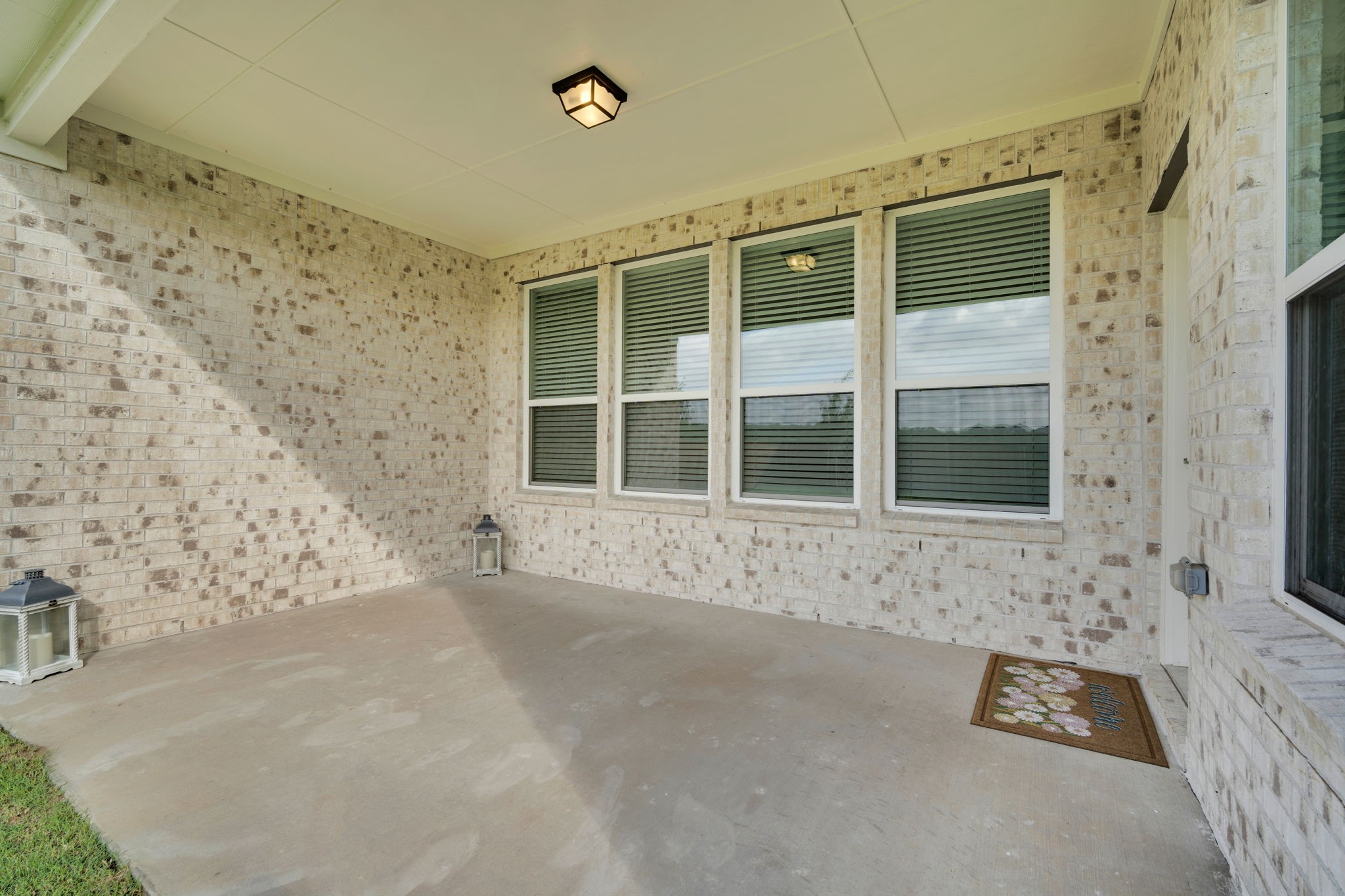 736 Auburn Avenue Midlothian TX 76065