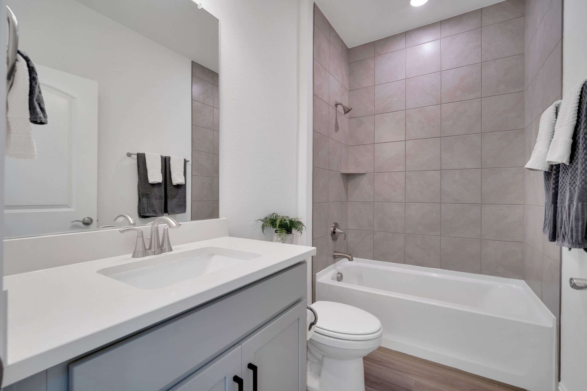 736 Auburn Avenue Midlothian TX 76065