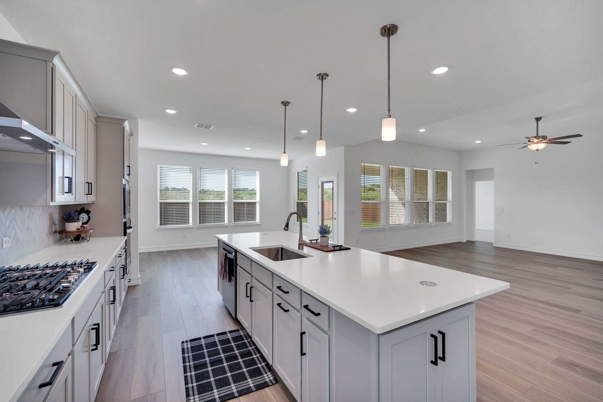 736 Auburn Avenue Midlothian TX 76065
