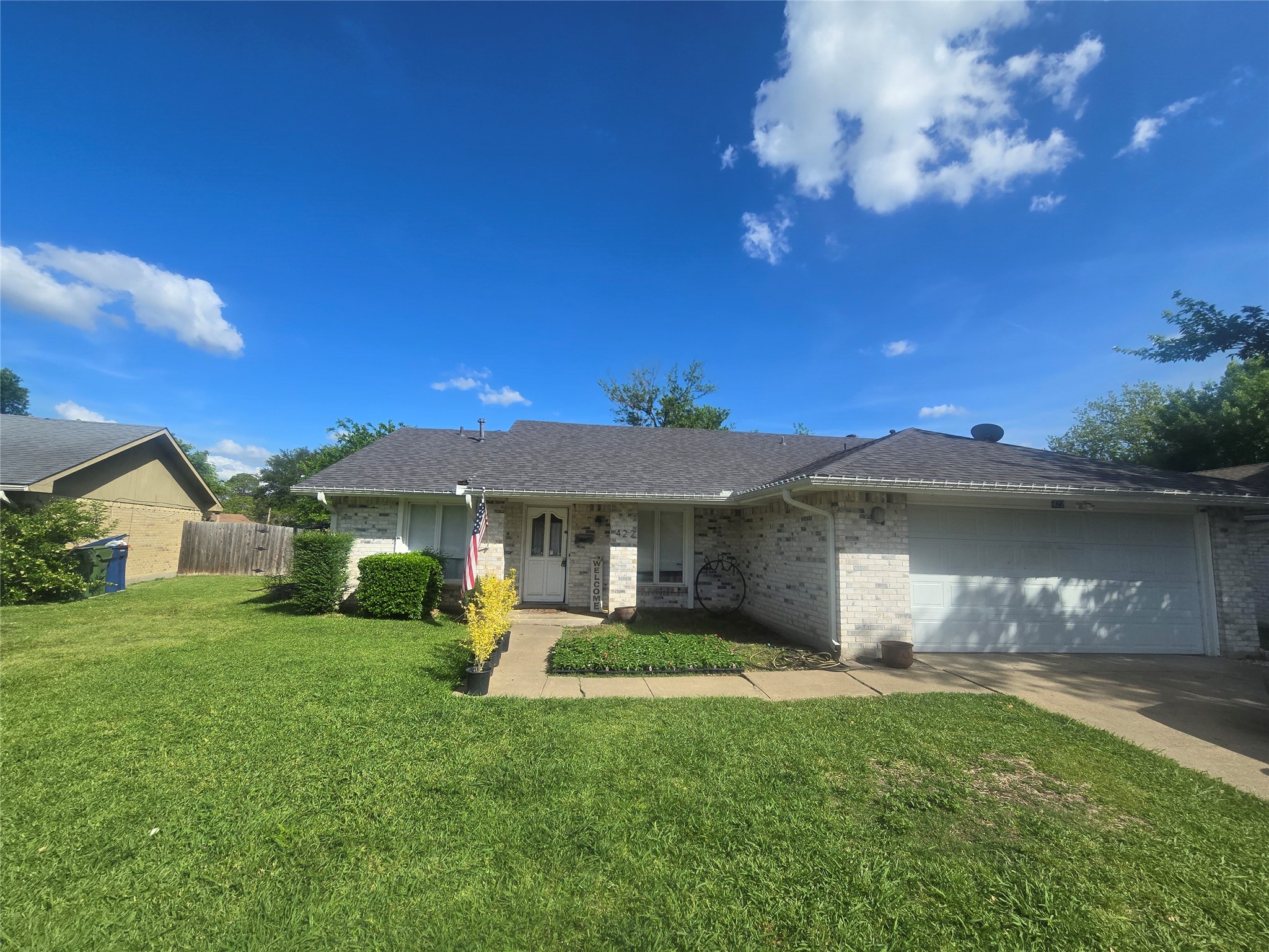 422 Woodmere Drive Garland TX 75043