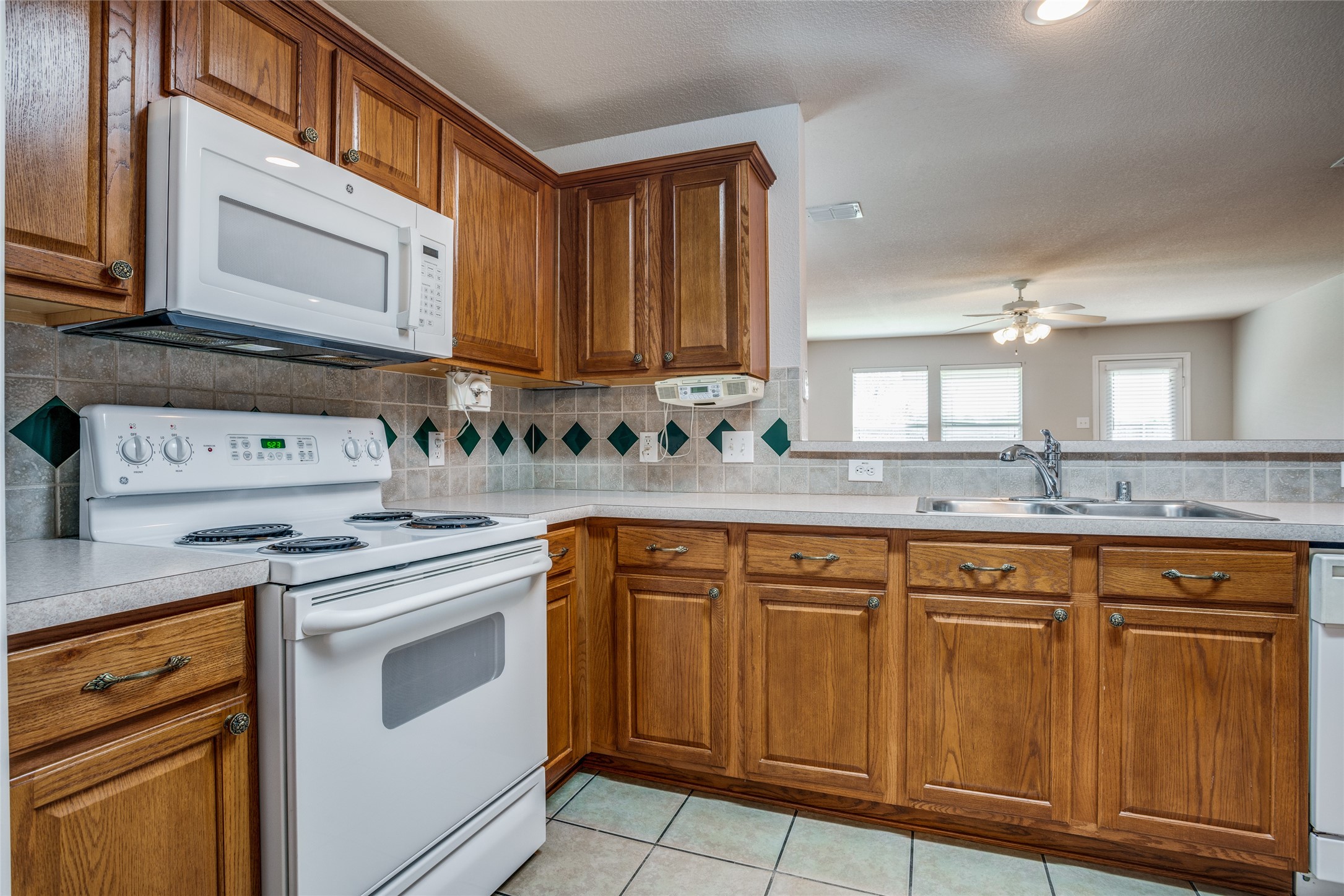 821 Oak Hollow Lane Anna TX 75409