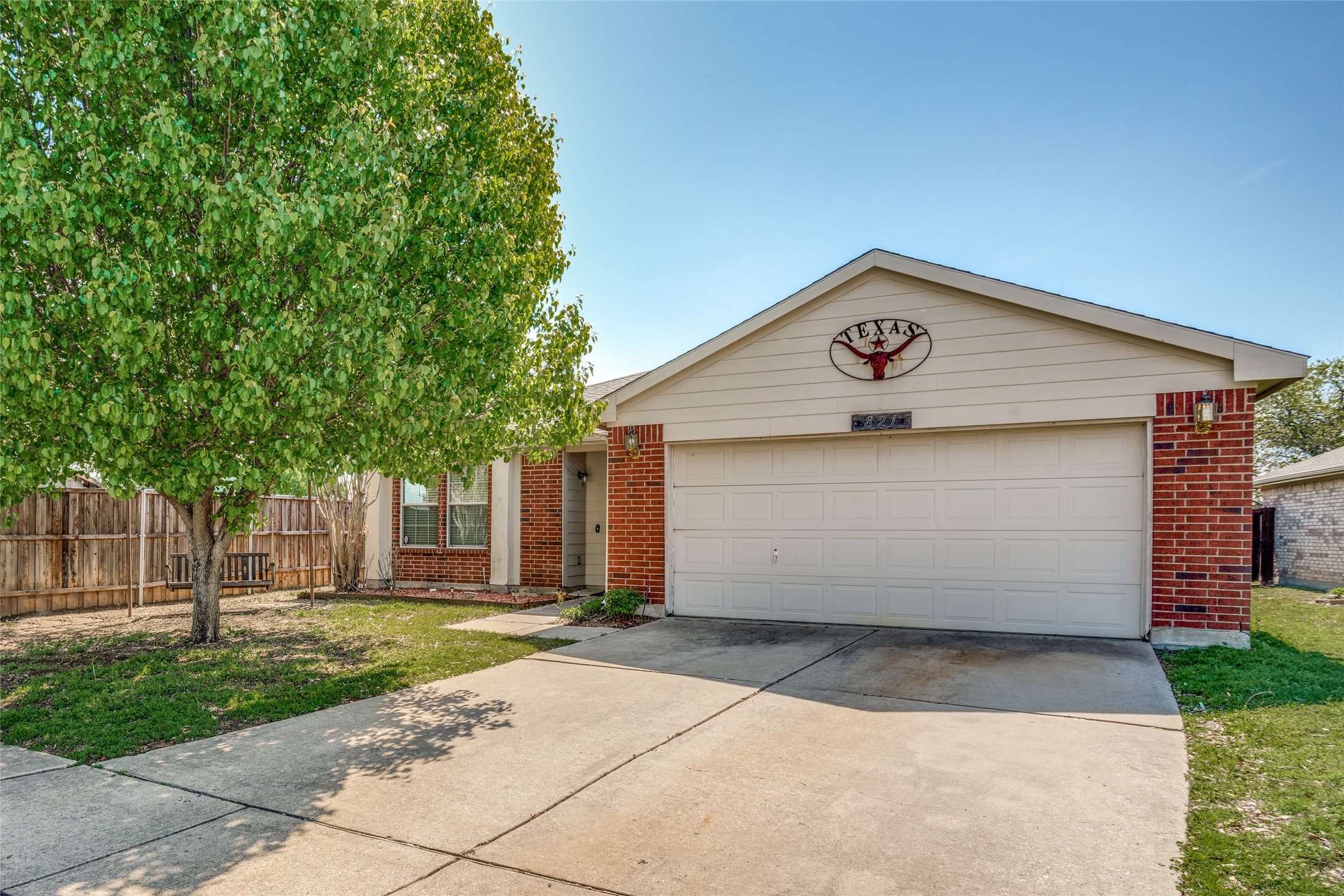 821 Oak Hollow Lane Anna TX 75409