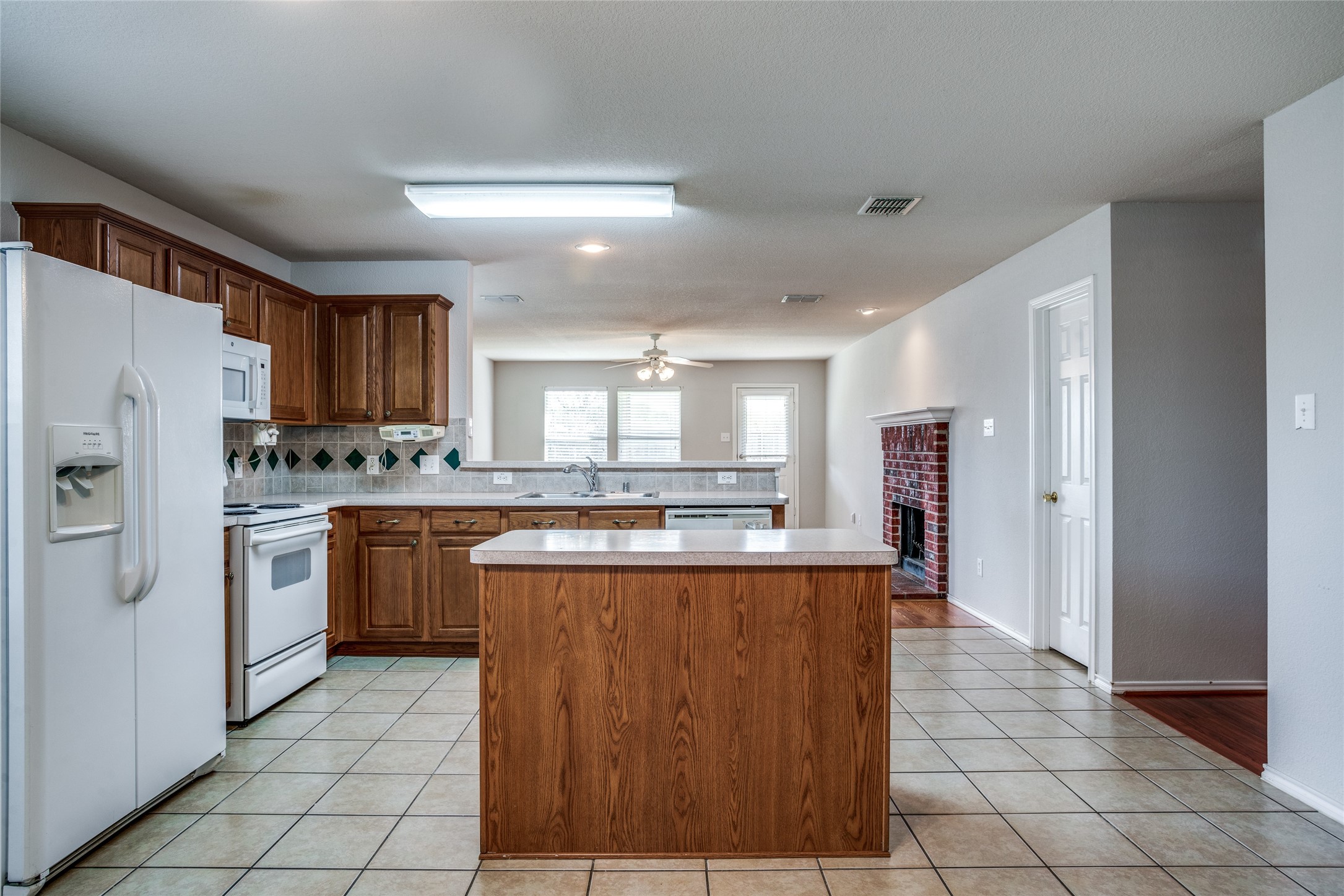821 Oak Hollow Lane Anna TX 75409