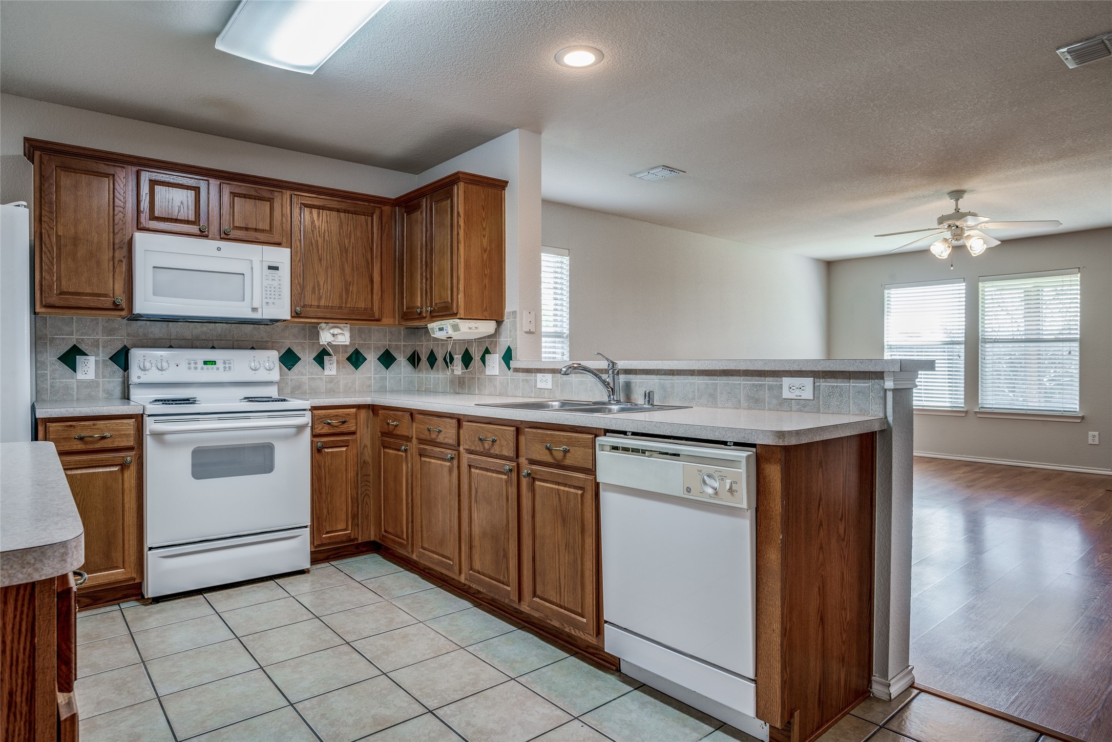 821 Oak Hollow Lane Anna TX 75409