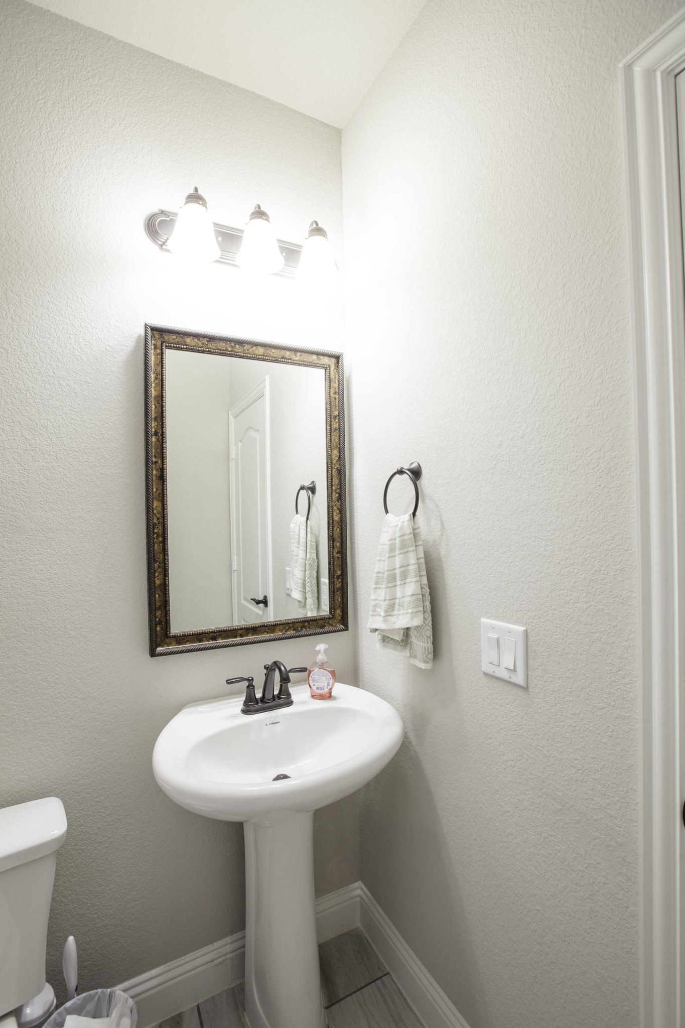 1501 Laurence Lane Princeton TX 75407
