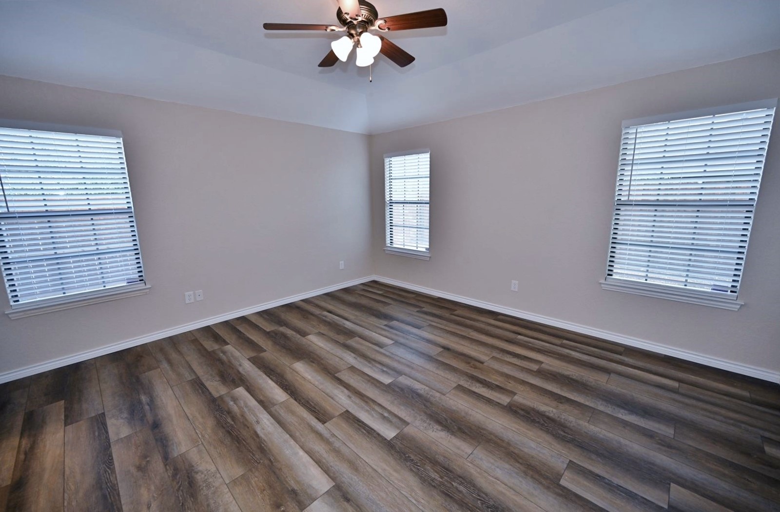 1106 12th Street SE Mineral Wells TX 76067