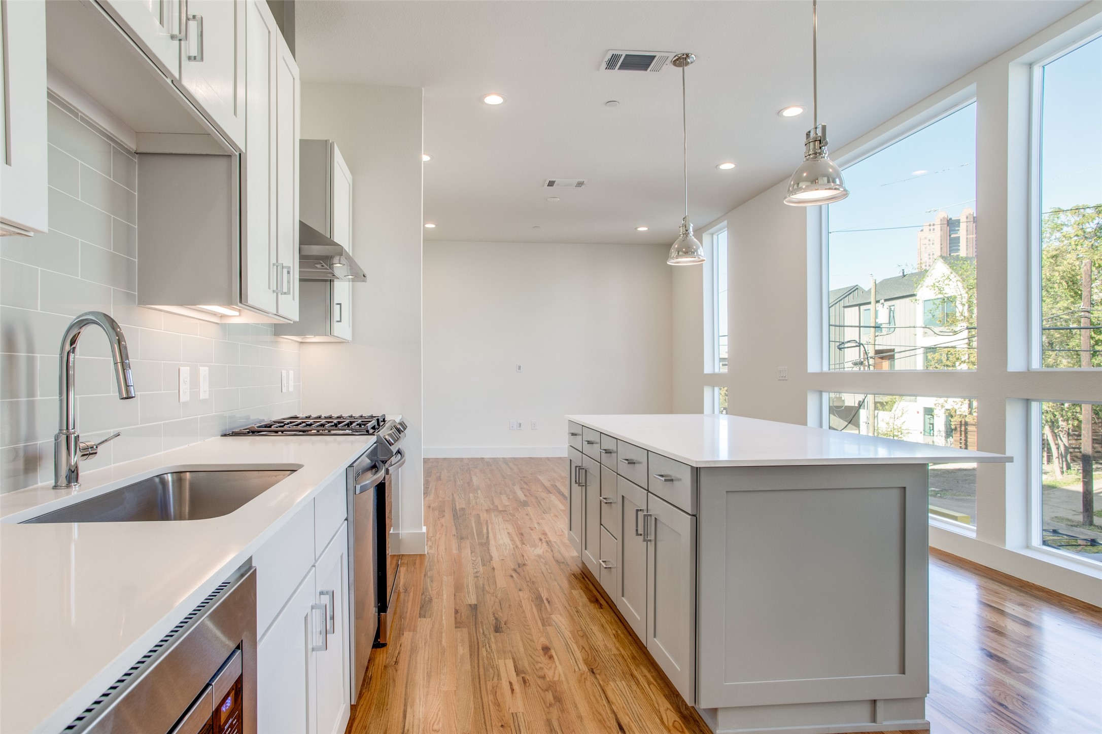 2128 Ashby Street Dallas TX 75204