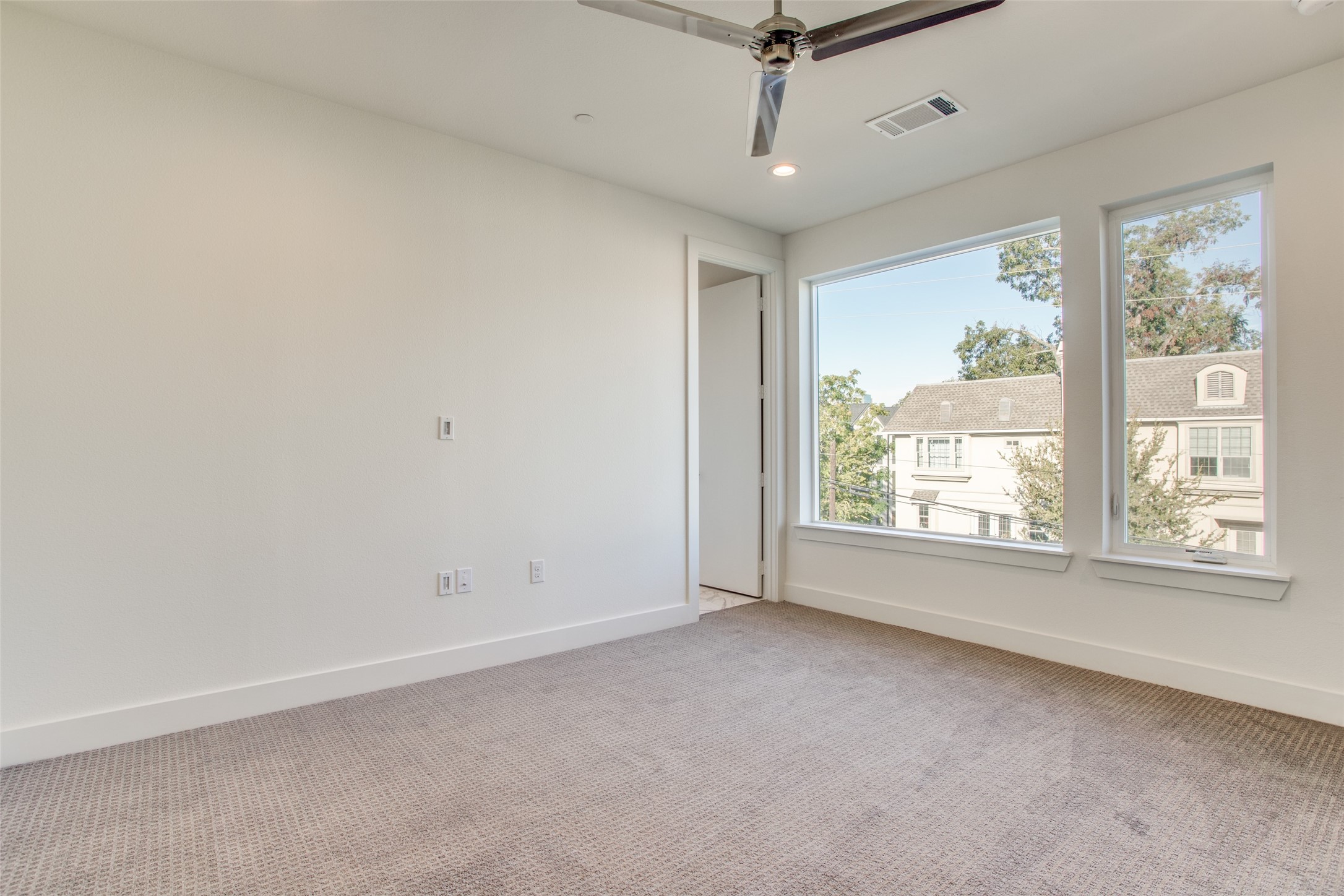 2128 Ashby Street Dallas TX 75204