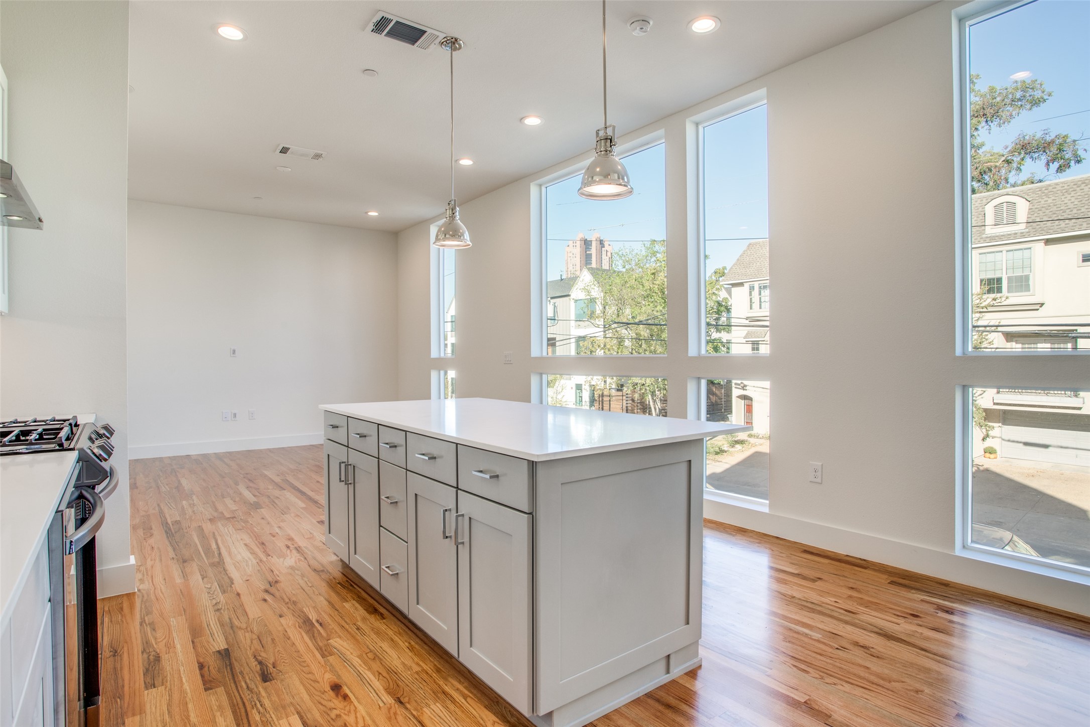 2128 Ashby Street Dallas TX 75204
