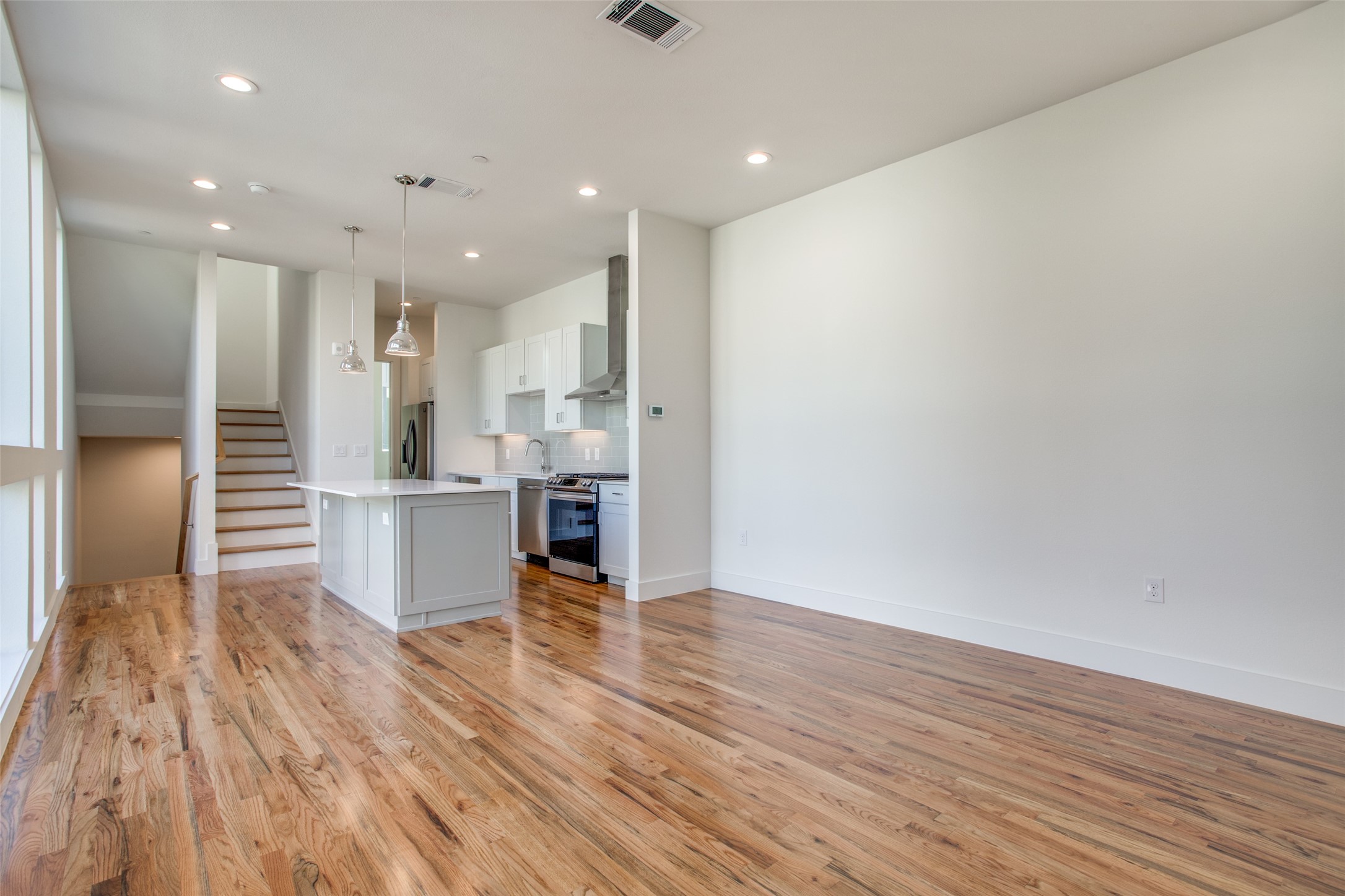 2128 Ashby Street Dallas TX 75204