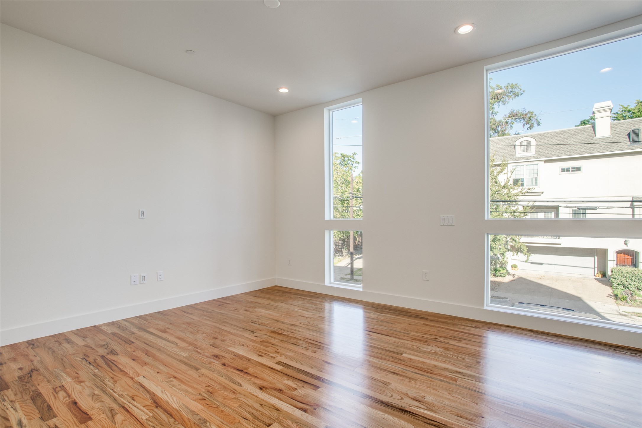 2128 Ashby Street Dallas TX 75204
