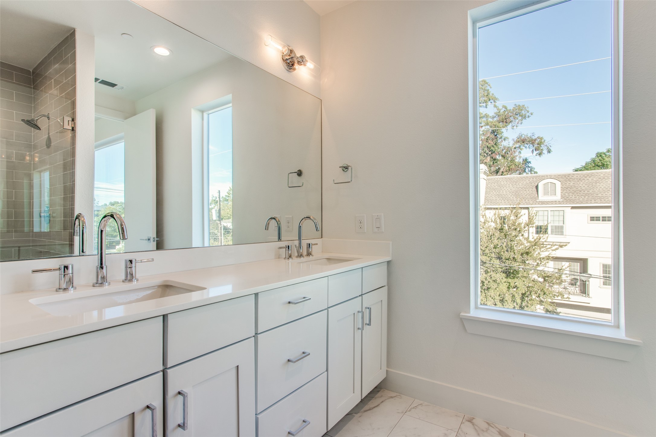 2128 Ashby Street Dallas TX 75204
