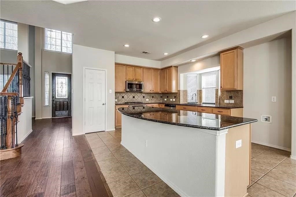 5529 Crimson Oaks Drive Frisco TX 75035