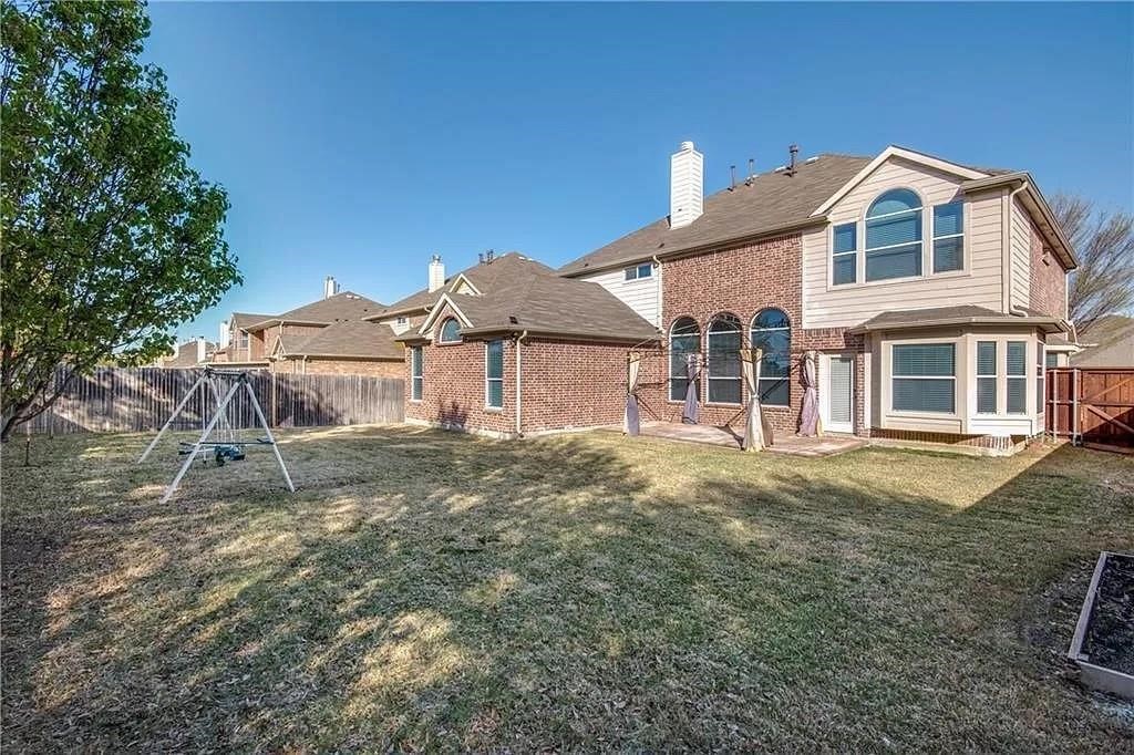 5529 Crimson Oaks Drive Frisco TX 75035