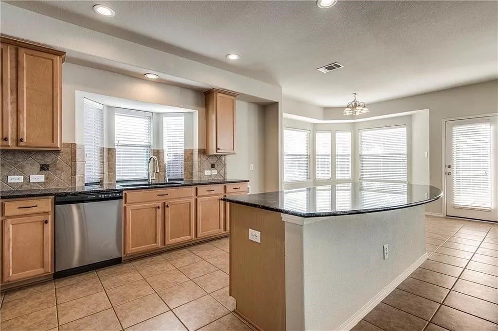 5529 Crimson Oaks Drive Frisco TX 75035