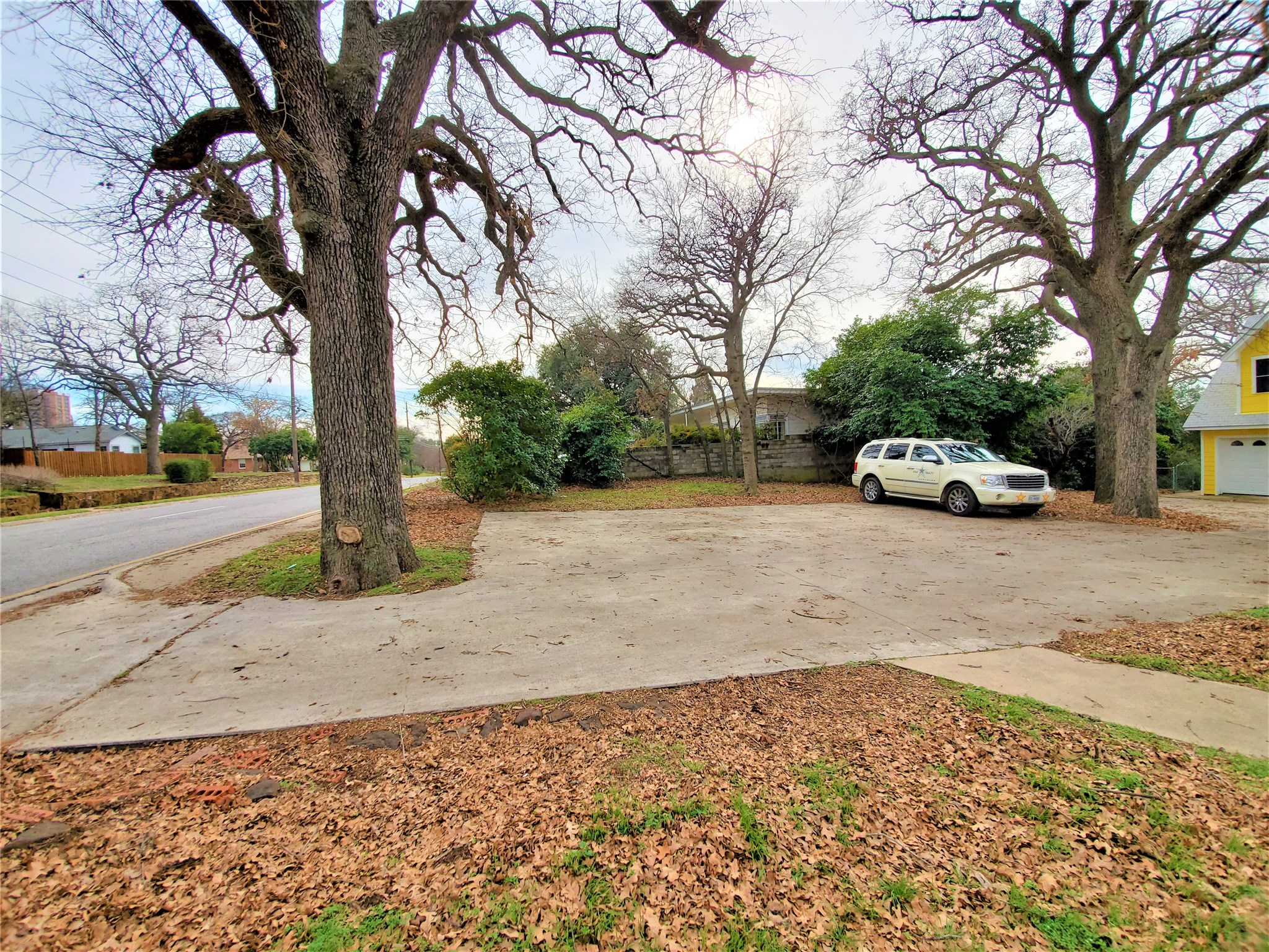 2223 N Locust Street Denton TX 76209
